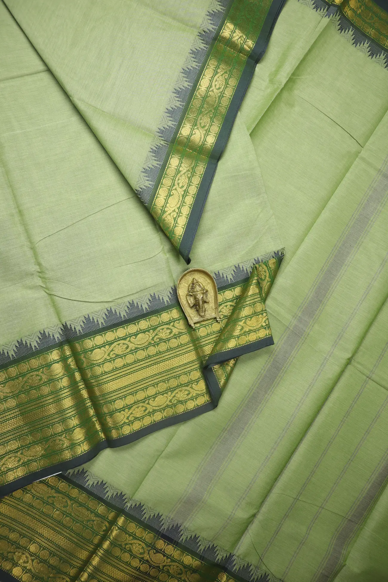 pista-green-thalampoo-reku-ruthratcham-grand-chettinad-saree-gc002836-a