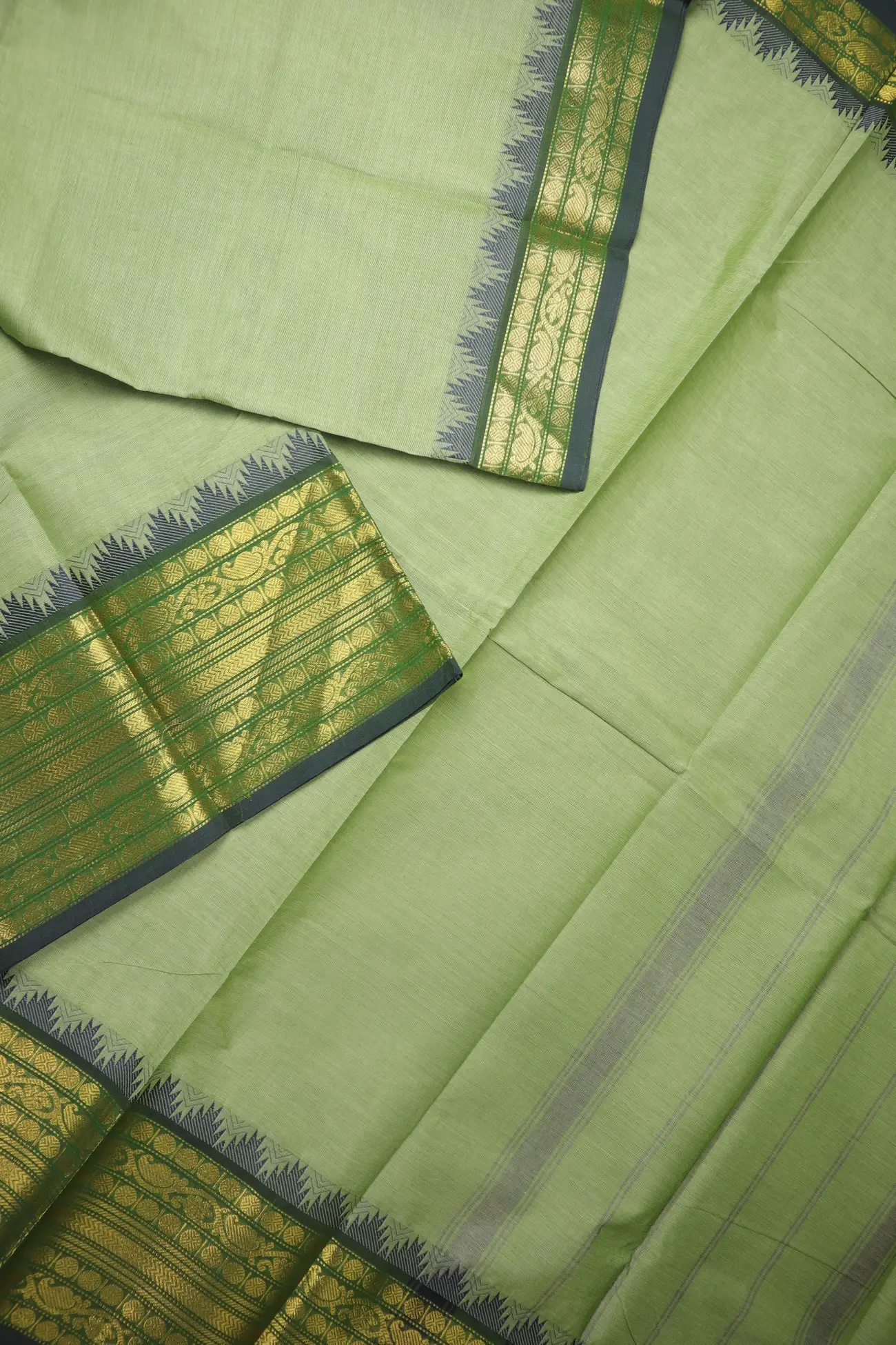 pista-green-thalampoo-reku-ruthratcham-grand-chettinad-saree-gc002836-b