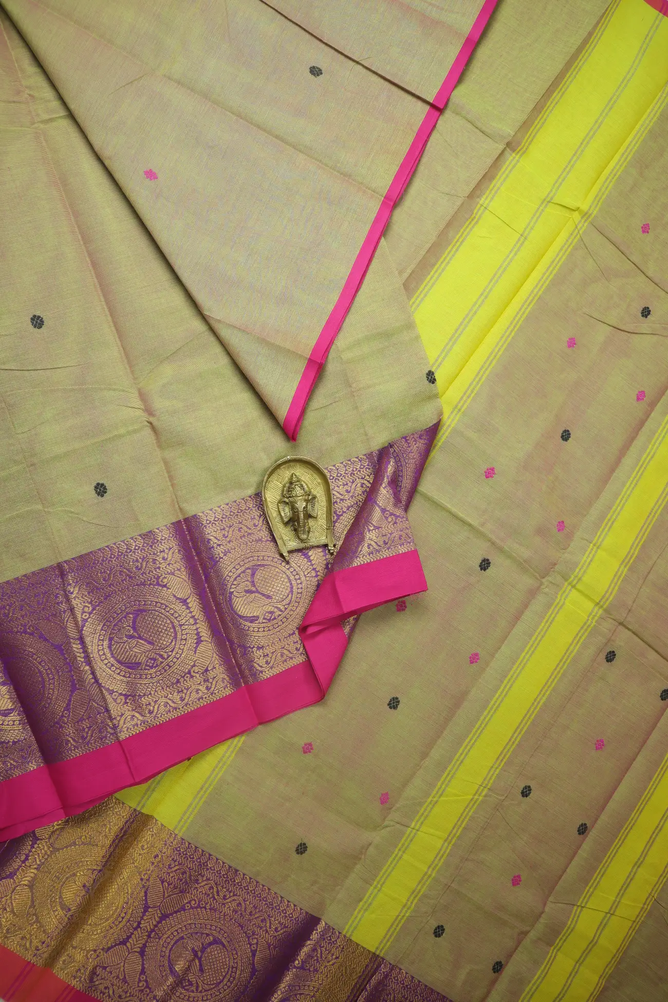 olive-drab-peacock-grand-chettinad-saree-gc002678-a