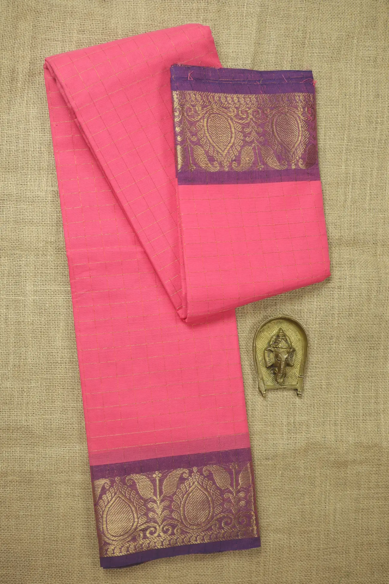 light-pink-flower-mango-madurai-sungudi-saree-ss006492-a