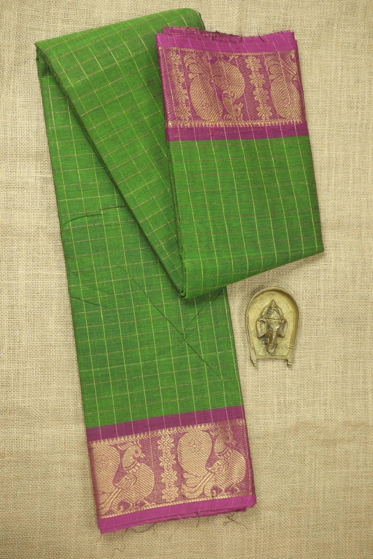 light-green-peacock-madurai-sungudi-saree-ss006497-a