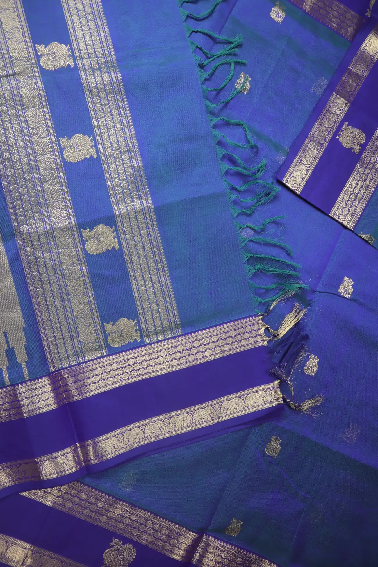 blue-flying-horse-peacock-elephant-rettai-pettu-kanchi-silk-cotton-saree-sc003120-c