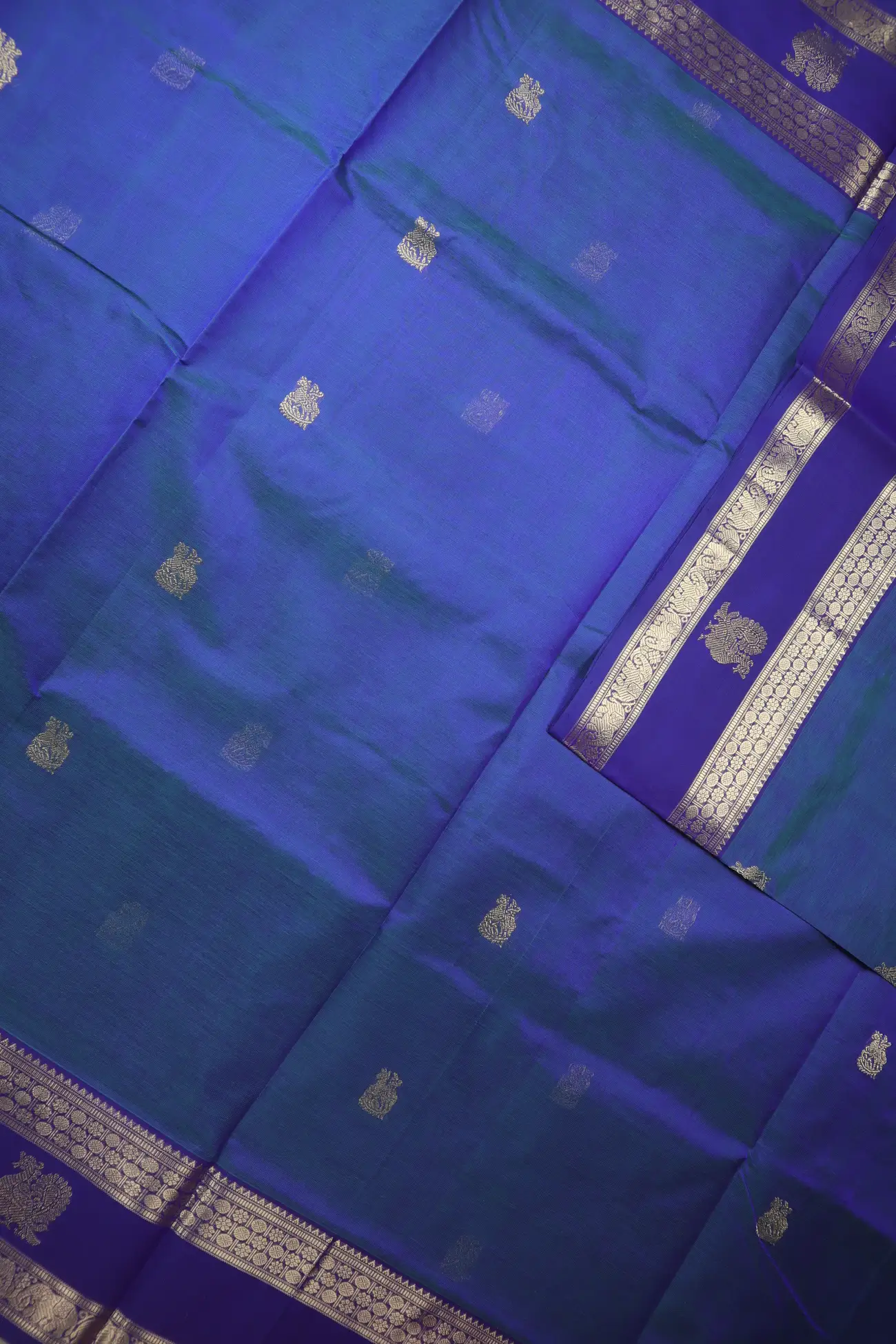 blue-flying-horse-peacock-elephant-rettai-pettu-kanchi-silk-cotton-saree-sc003120-d