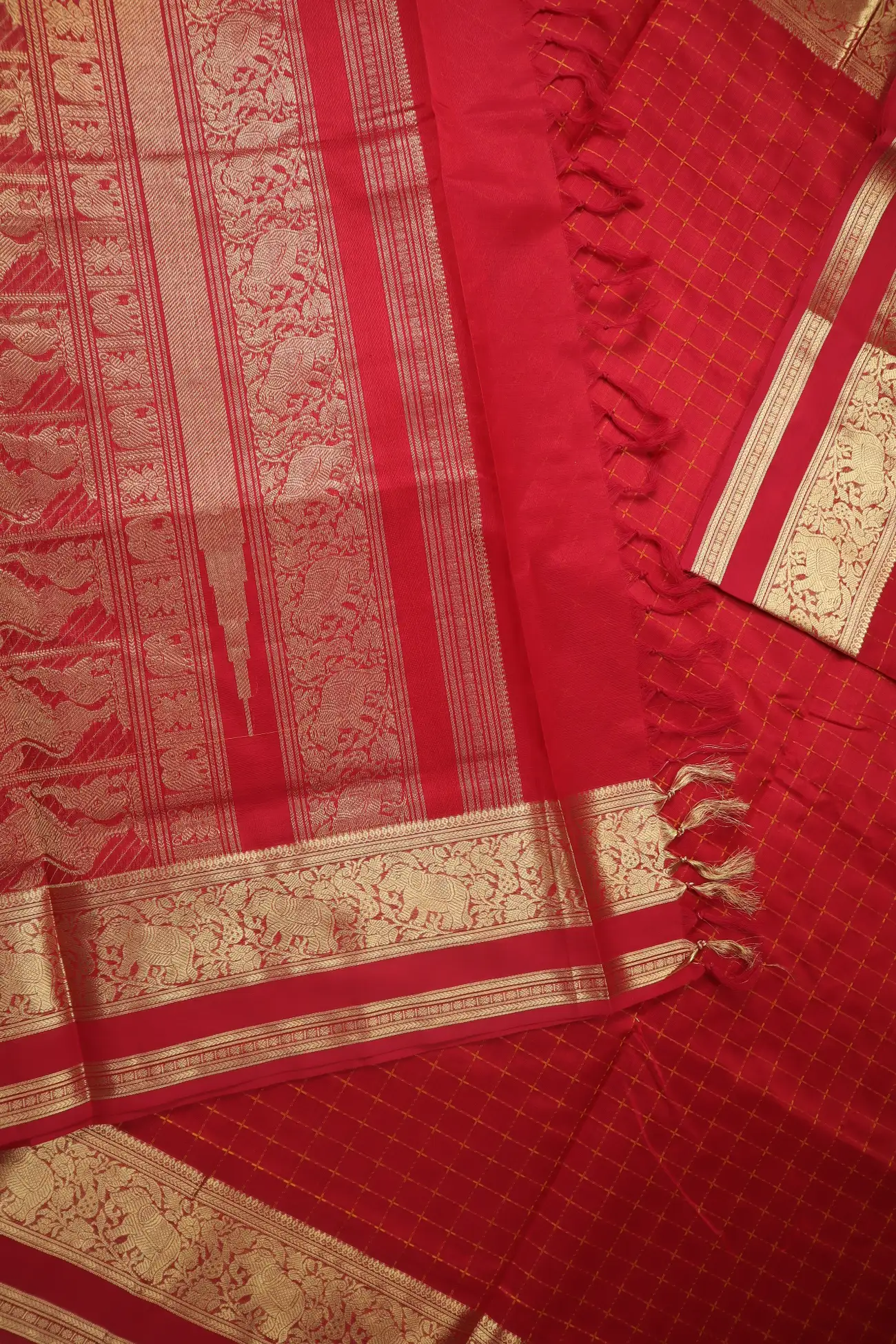 red-plus-checked-elephant-kanchi-silk-cotton-saree-sc003117-c