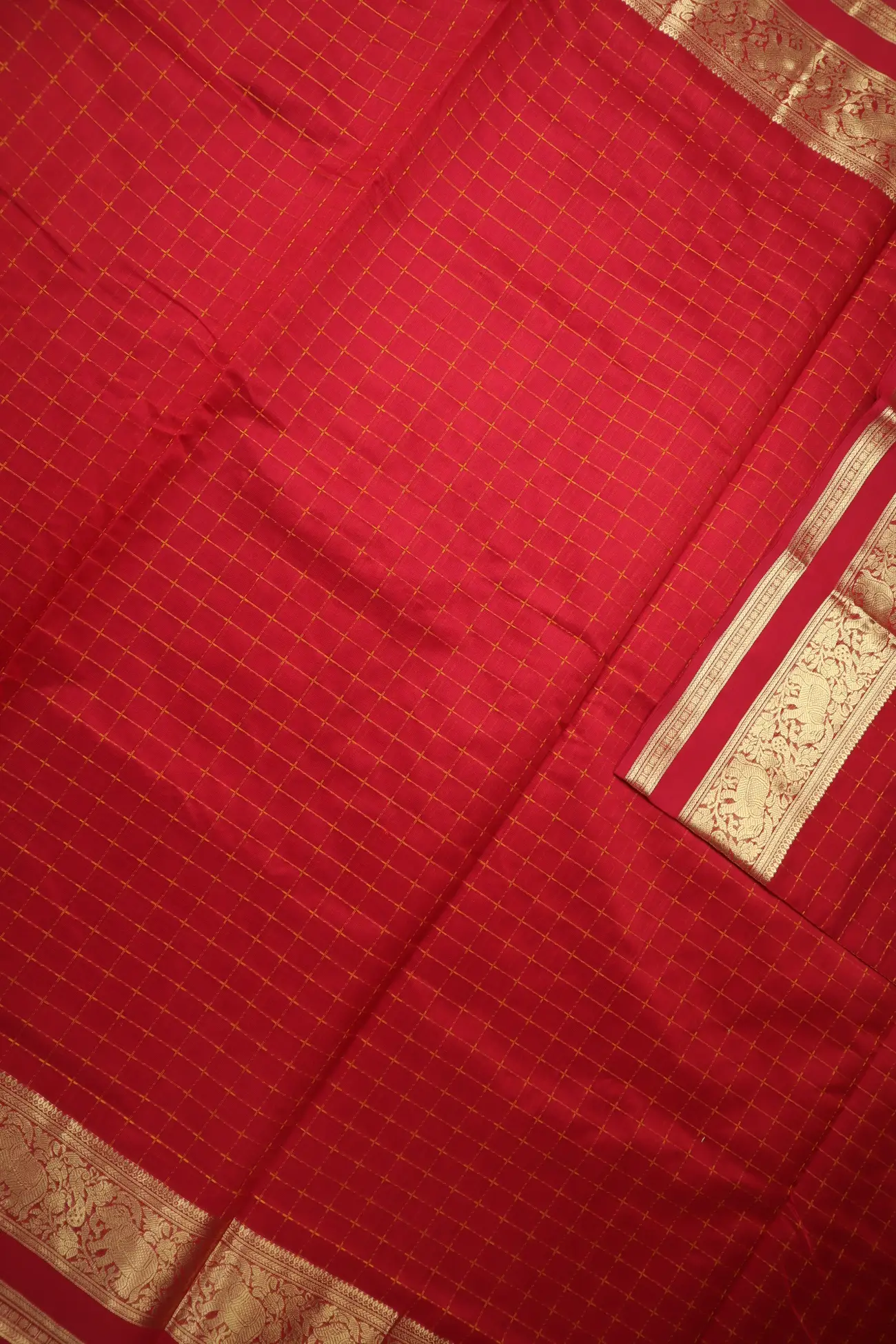 red-plus-checked-elephant-kanchi-silk-cotton-saree-sc003117-d