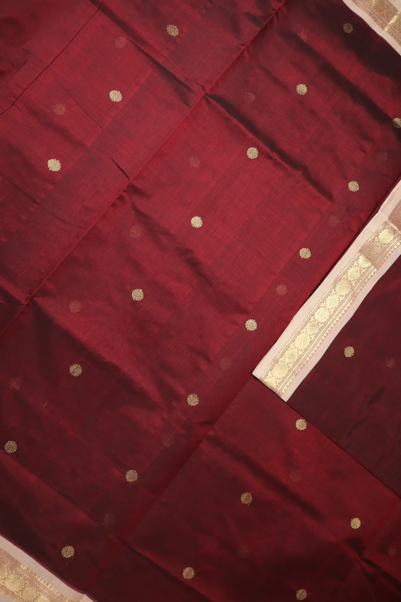maroon-kamalam-butta-mango-kanchi-silk-cotton-saree-sc003073-c