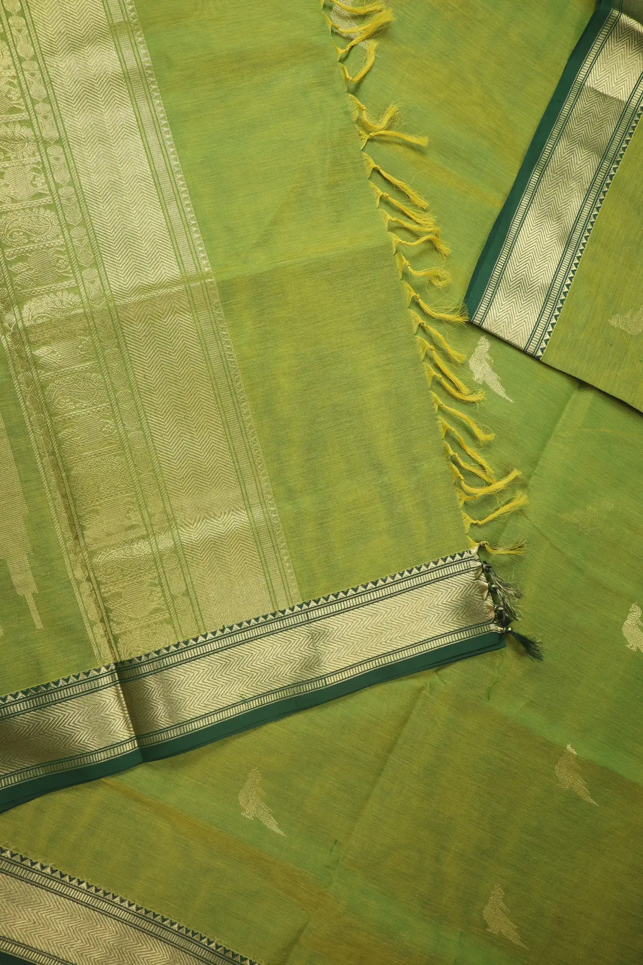 light-green-bavanji-border-mango-parrot-ruthratcham-kanchi-silk-cotton-saree-sc003085-d