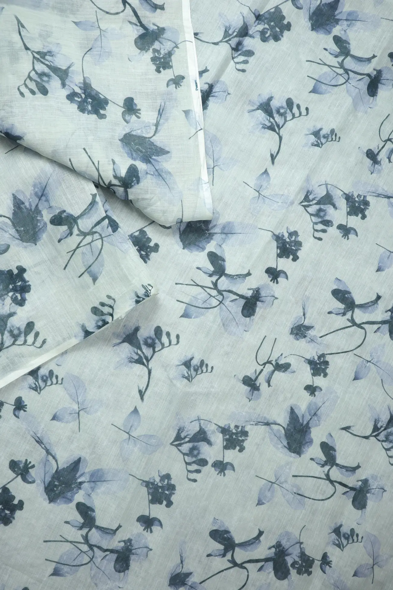 off-white-leaf-linen-block-printed-saree-lnp000246-b
