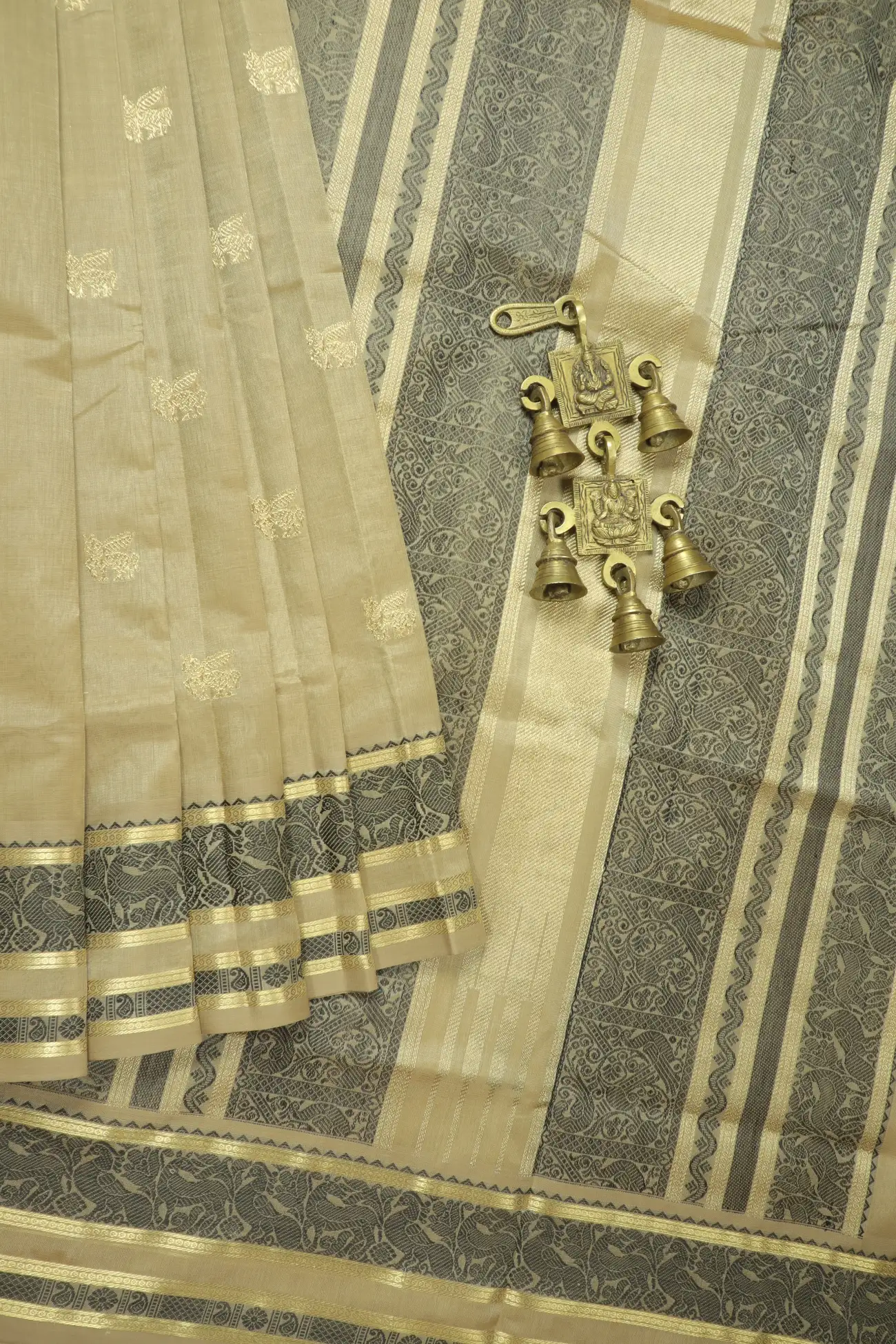 wheat-flying-horse-annapakshi-deer-kanchi-silk-cotton-saree-sc003108-a