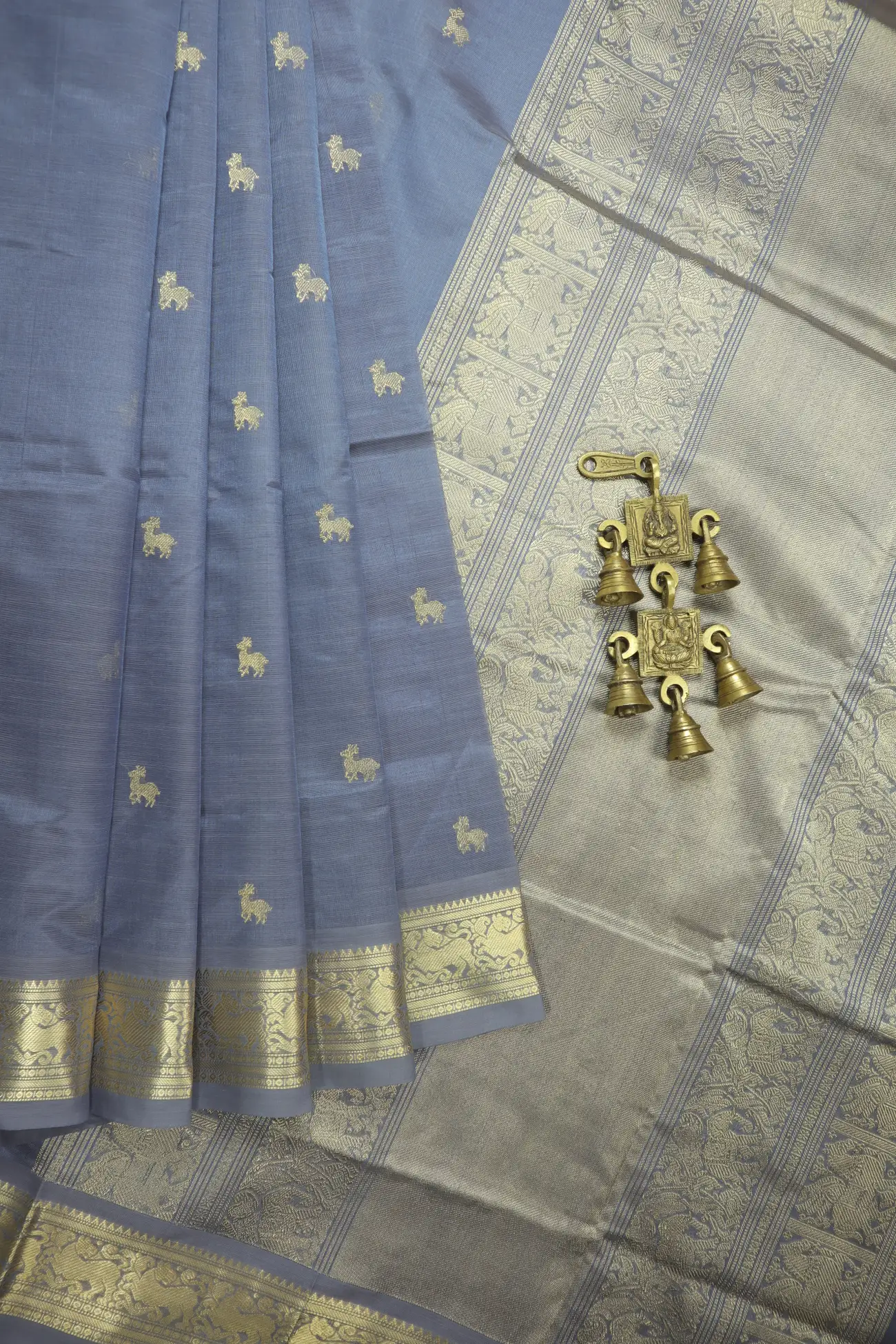 gray-deer-yazhi-elephant-kanchi-silk-cotton-saree-sc003099-a