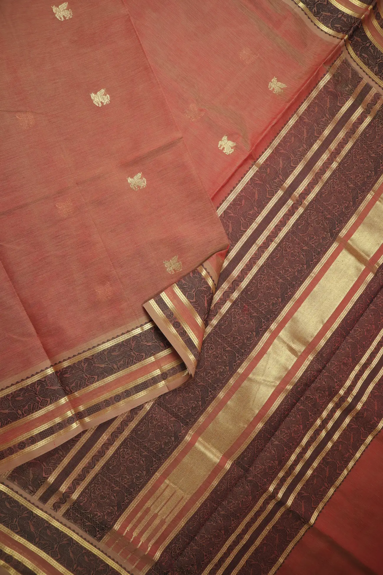 beige-unicorn-peacock-kanchi-silk-cotton-saree-sc003100-b
