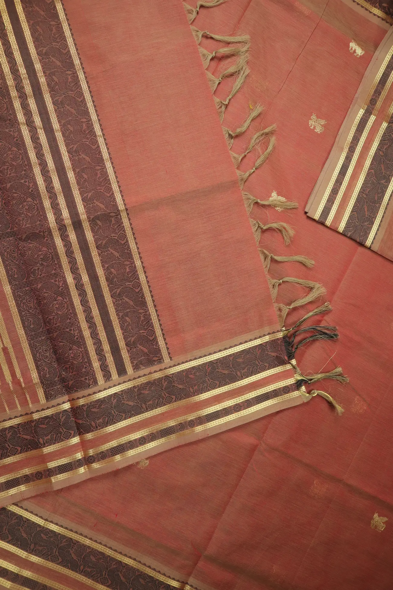 beige-unicorn-peacock-kanchi-silk-cotton-saree-sc003100-c