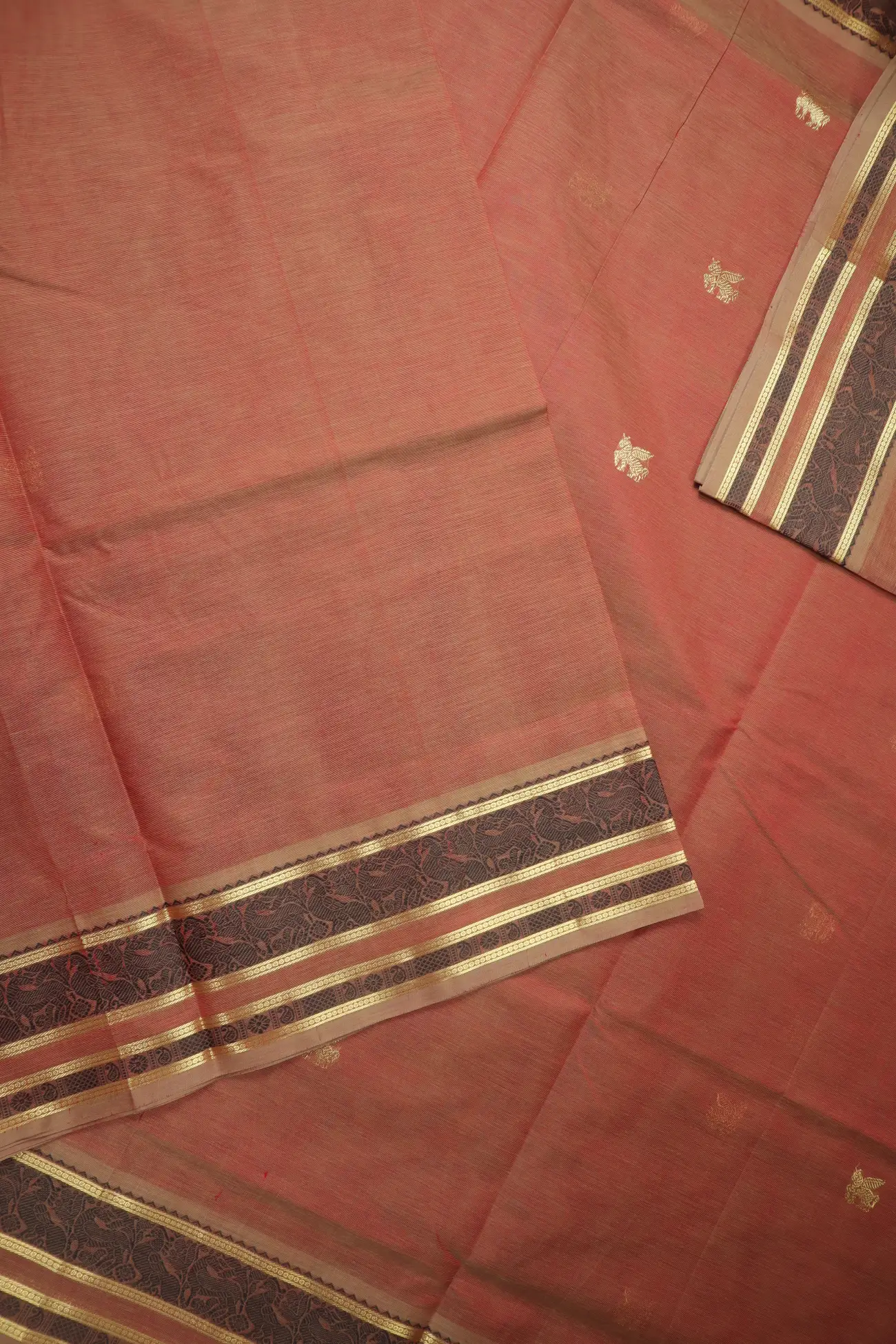 beige-unicorn-peacock-kanchi-silk-cotton-saree-sc003100-e