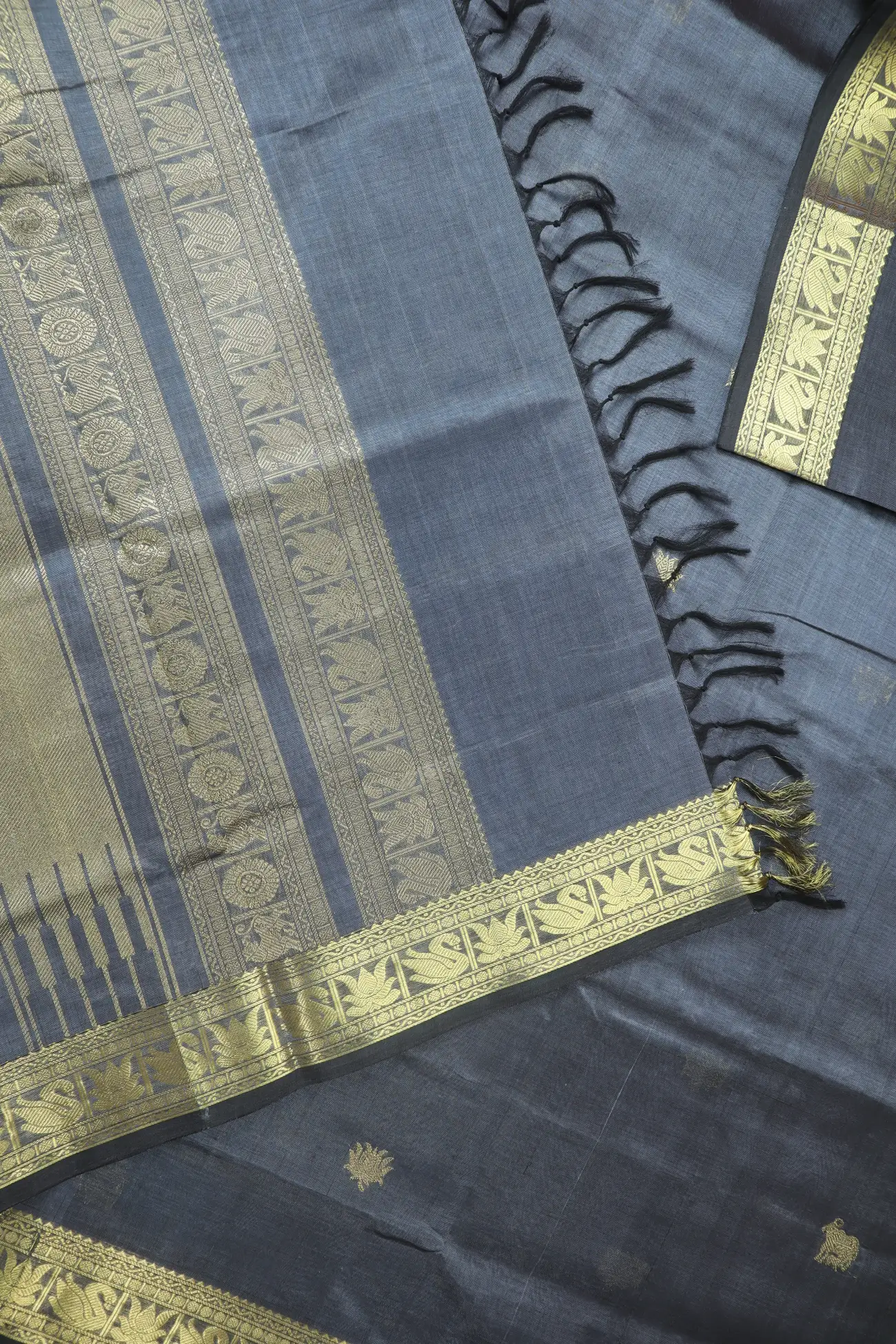 gray-duck-kamadenu-yazhi-kanchi-silk-cotton-saree-sc003090-c