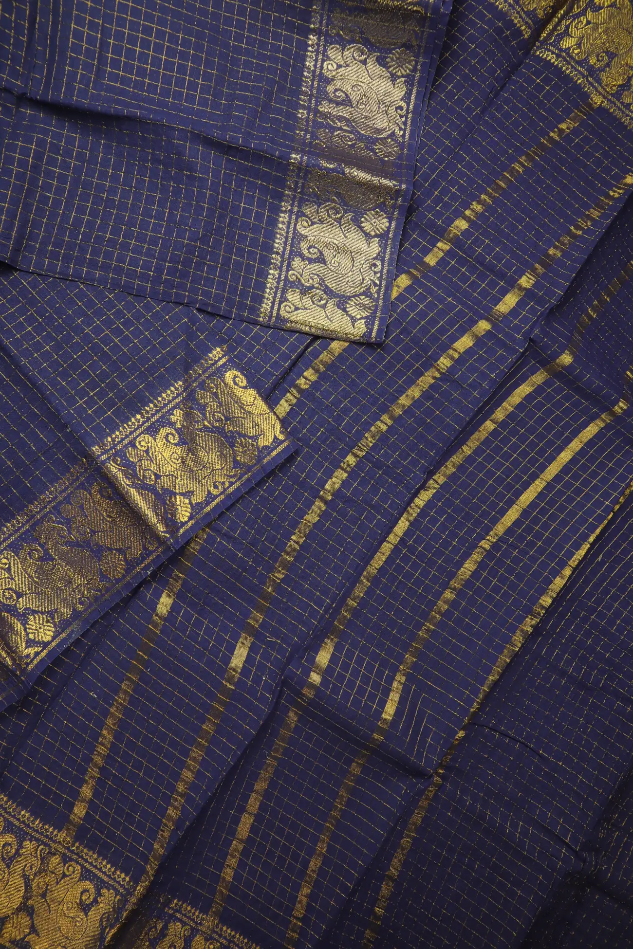 navy-peacock-madurai-sungudi-saree-ss006486-b