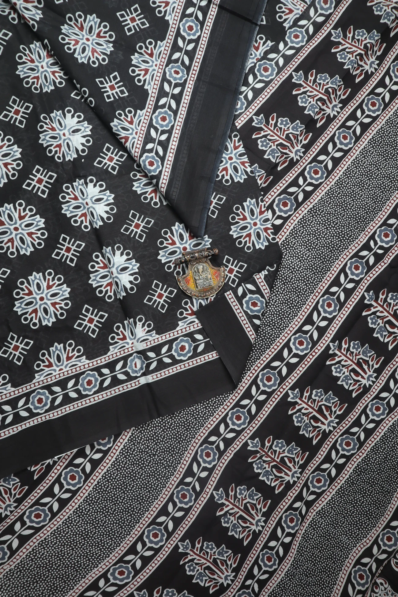 black-flower-mulmul-cotton-saree-mm001916-a