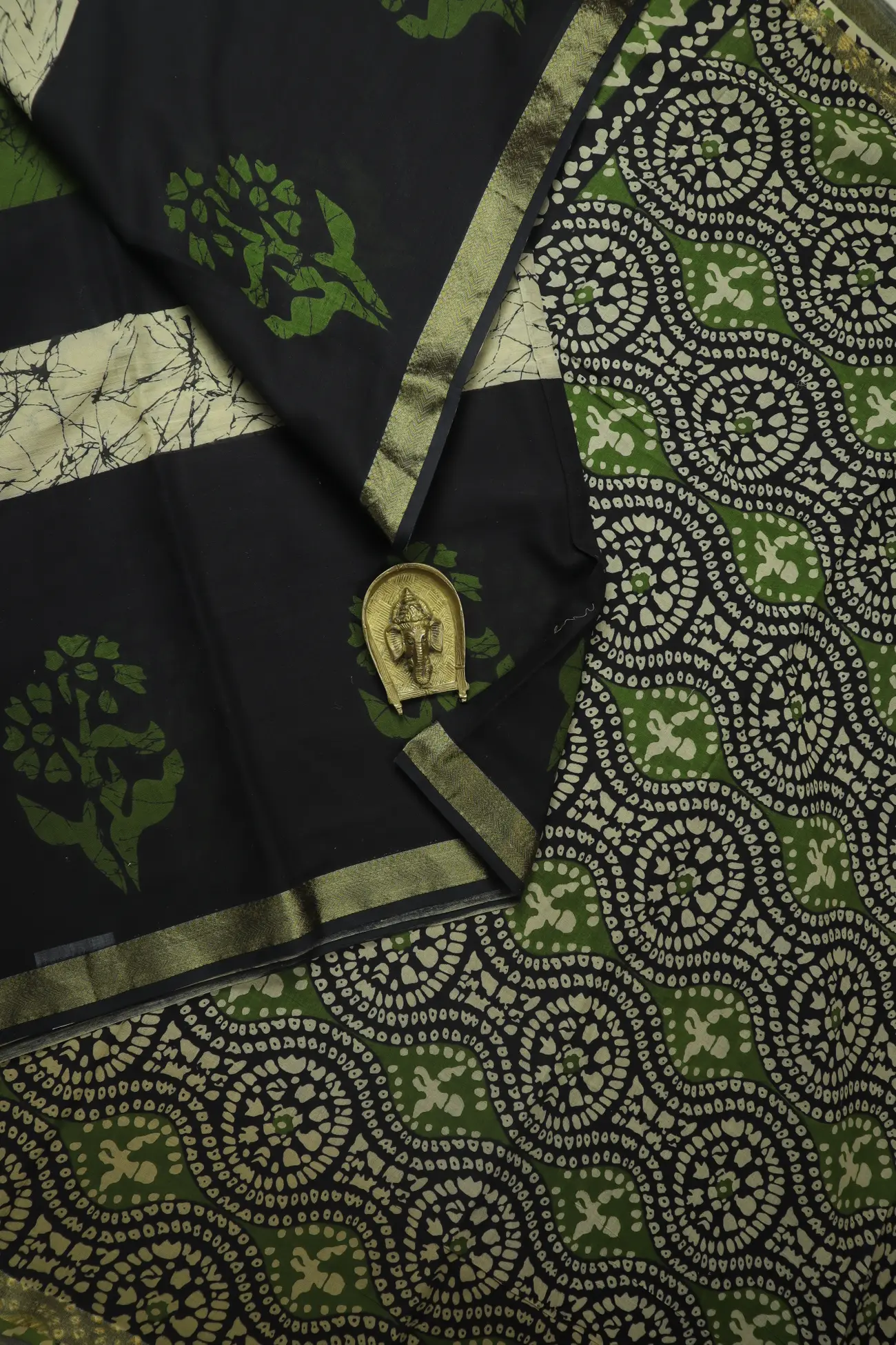 black-flower-mulmul-cotton-saree-mm001956-a