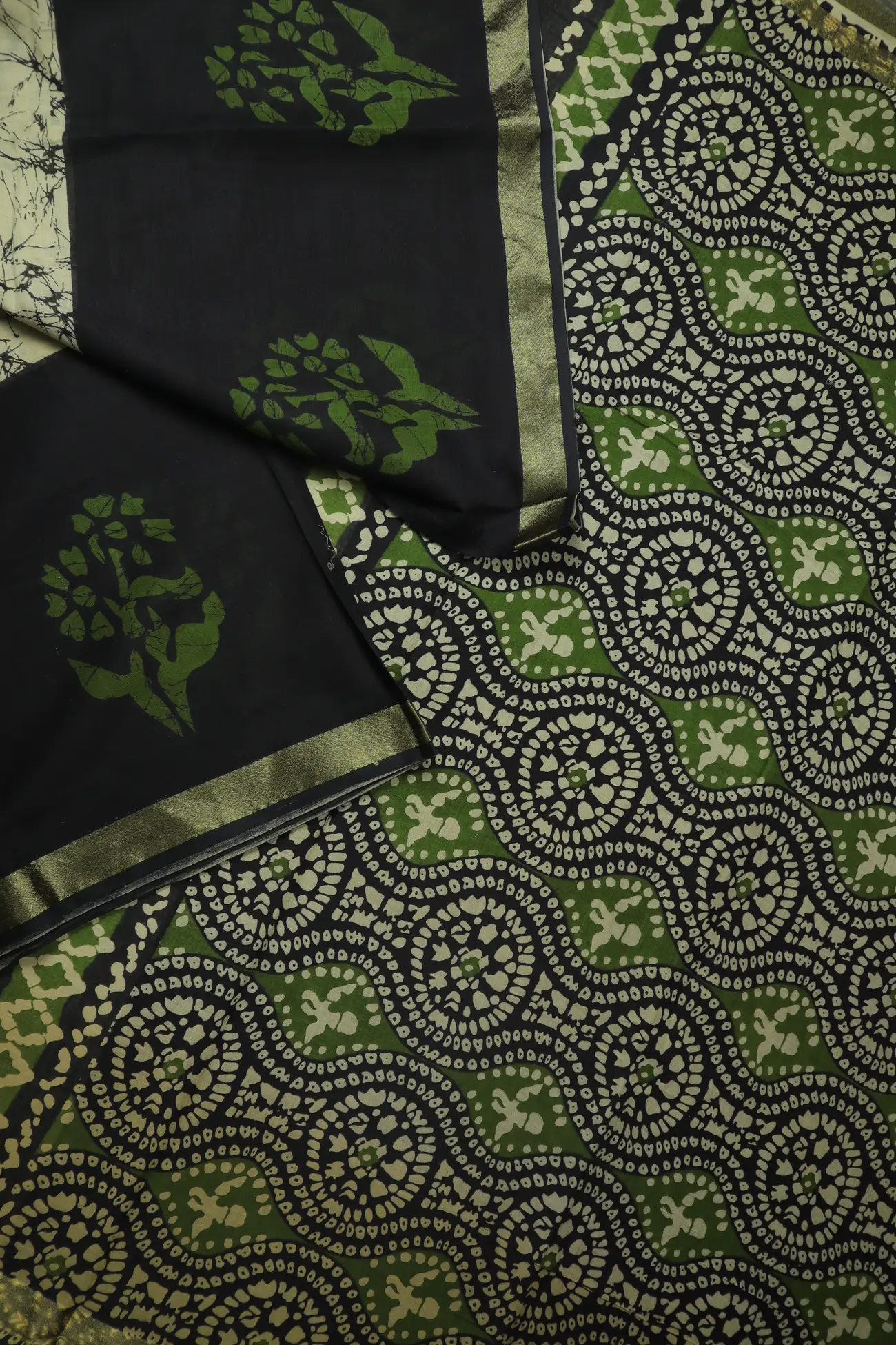 black-flower-mulmul-cotton-saree-mm001956-b