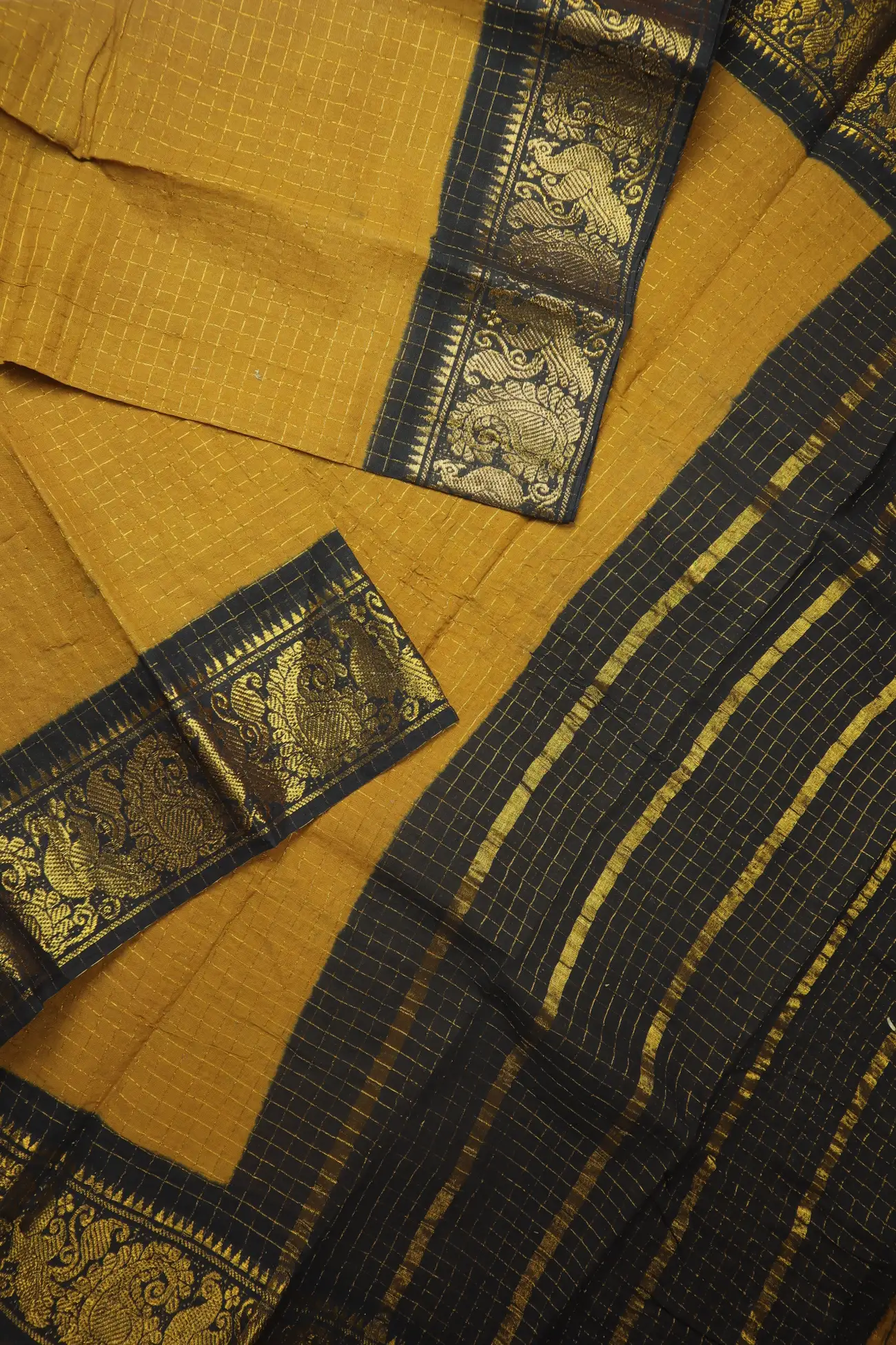 mustard-peacock-mango-madurai-sungudi-saree-ss006490-b