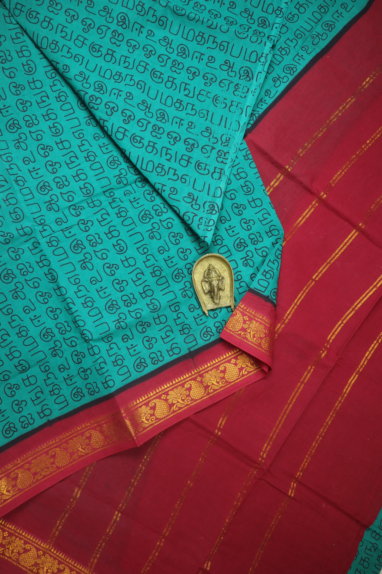 teal-tamil-alphabets-madurai-sungudi-saree-ss006471-a