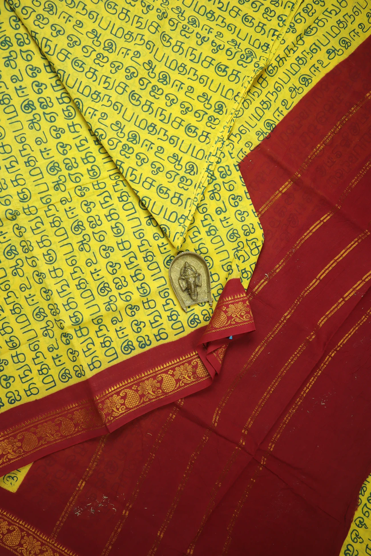 yellow-tamil-alphabets-madurai-sungudi-saree-ss006435-a