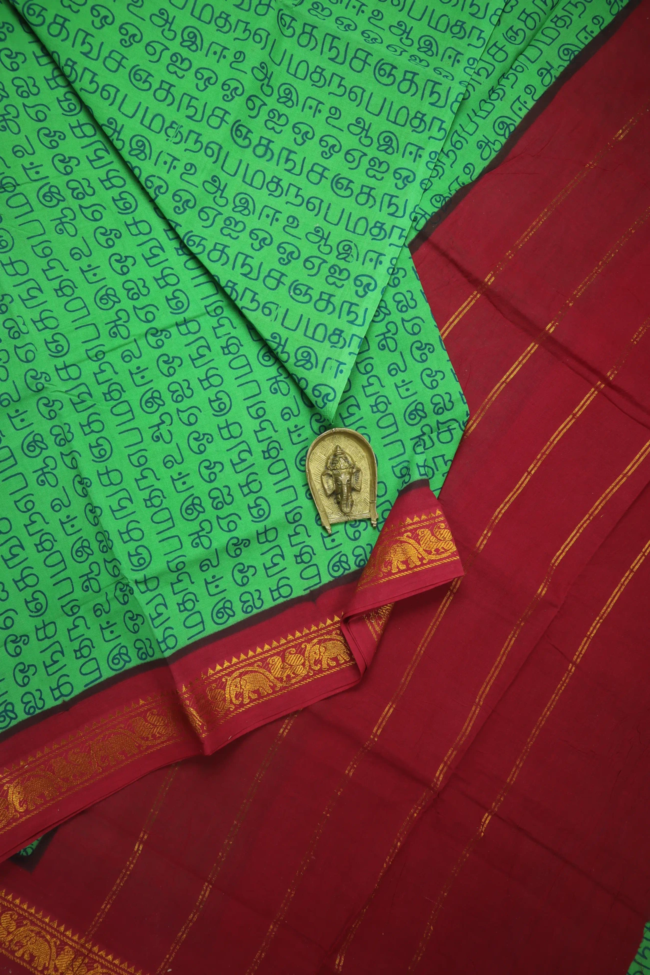 light-green-tamil-alphabets-madurai-sungudi-saree-ss006434-a