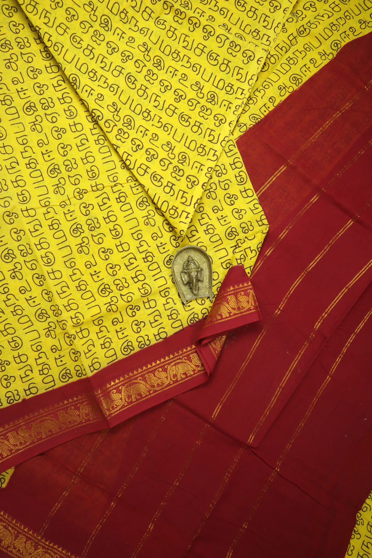 yellow-tamil-alphabets-madurai-sungudi-saree-ss006420-a