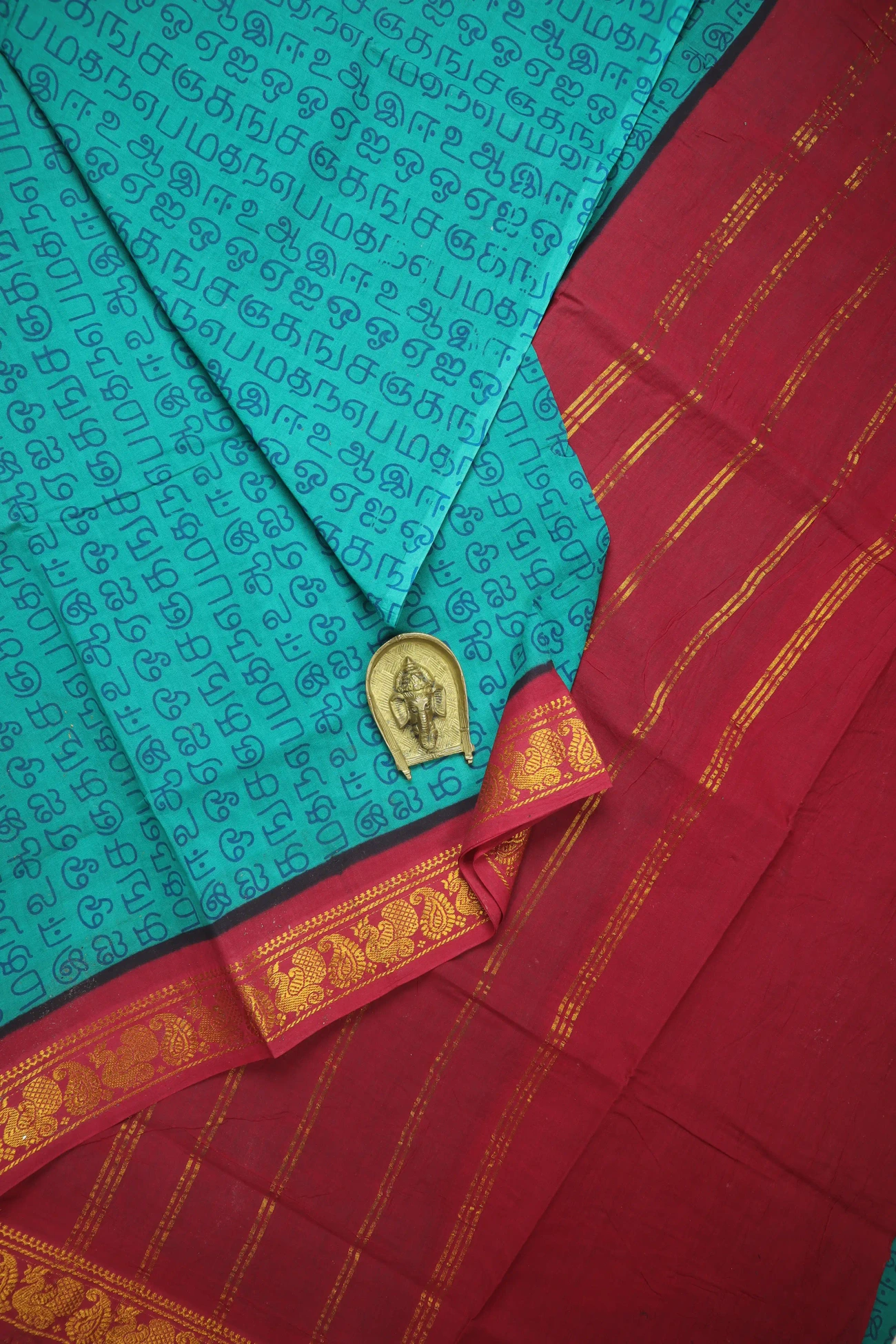 teal-tamil-alphabets-madurai-sungudi-saree-ss006439-a