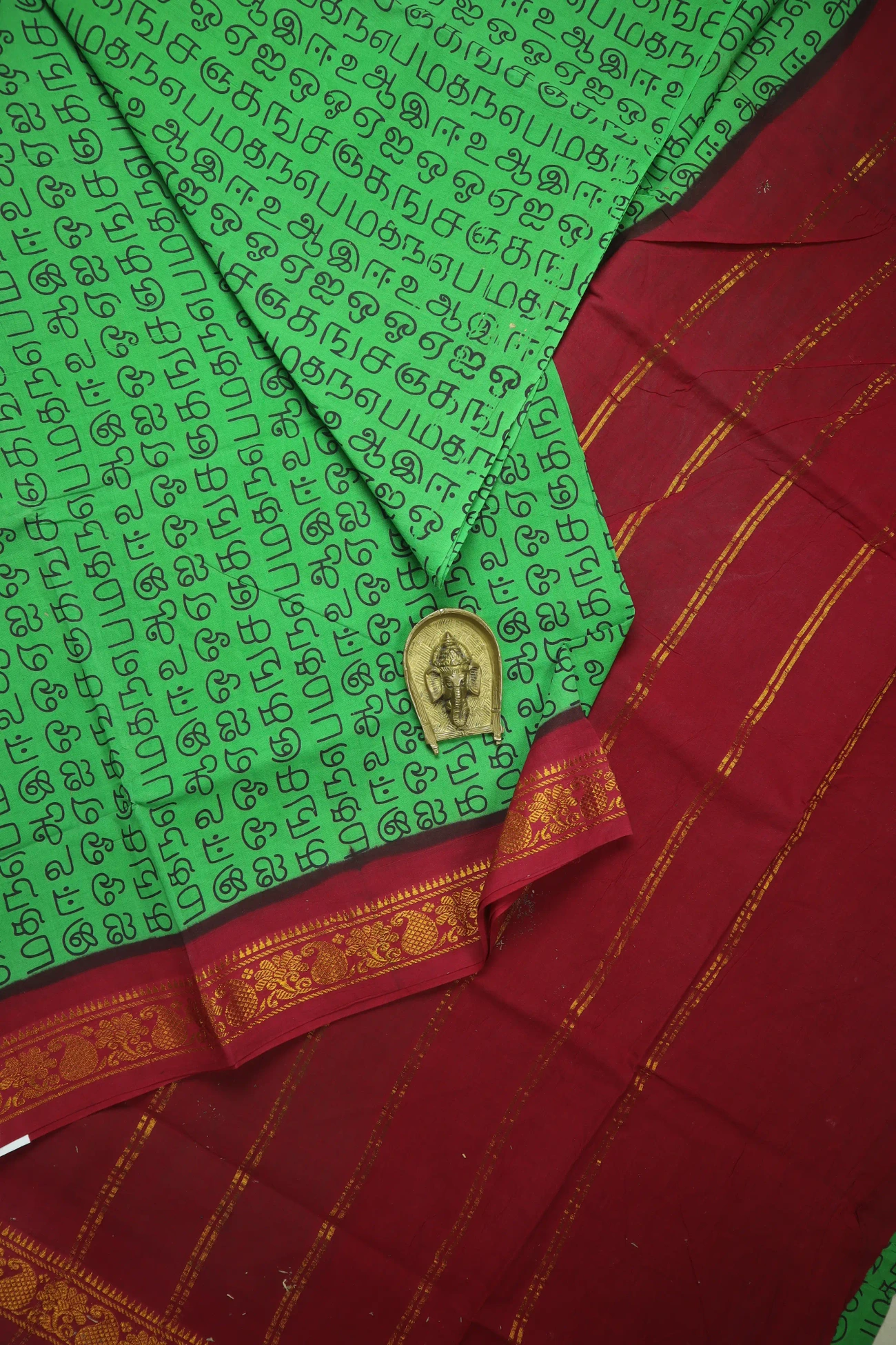 light-green-tamil-alphabets-madurai-sungudi-saree-ss006458-a