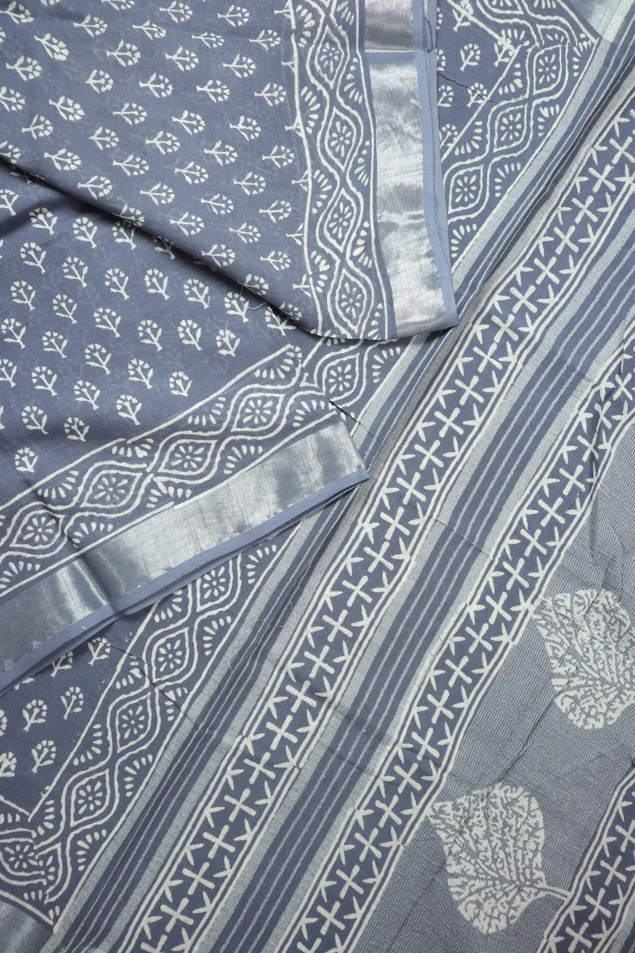 gray-flower-linen-block-printed-saree-lnp000211-b