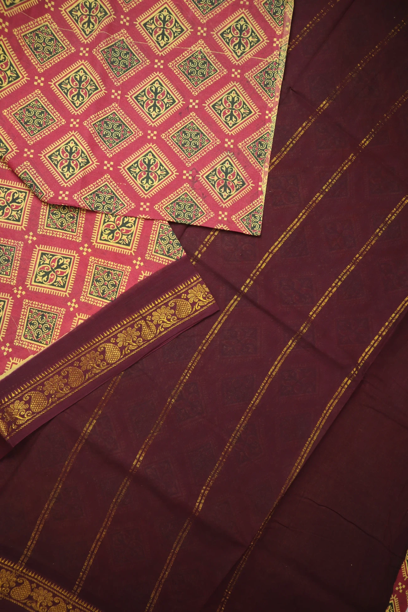 pink-flower-diamoned-madurai-sungudi-saree-ss006522-b