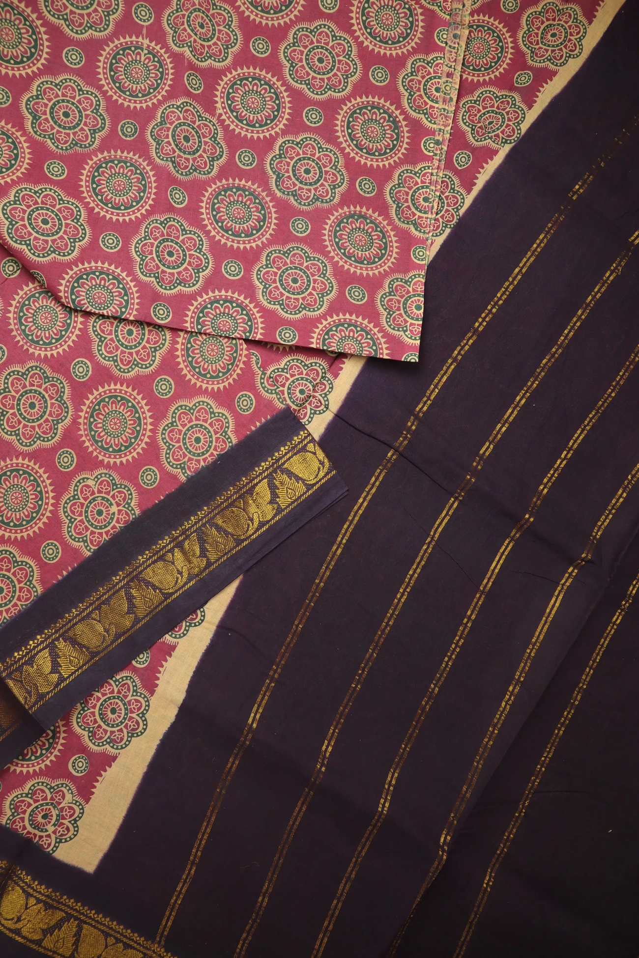 indian-red-flower-thalampoo-reku-madurai-sungudi-saree-ss006520-b