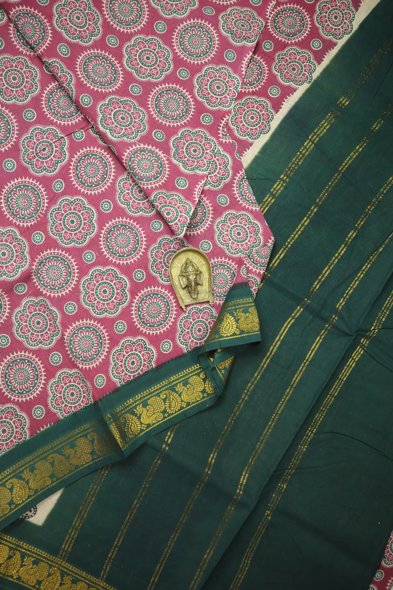 pink-flower-annapakshi-mango-madurai-sungudi-saree-ss006536-a