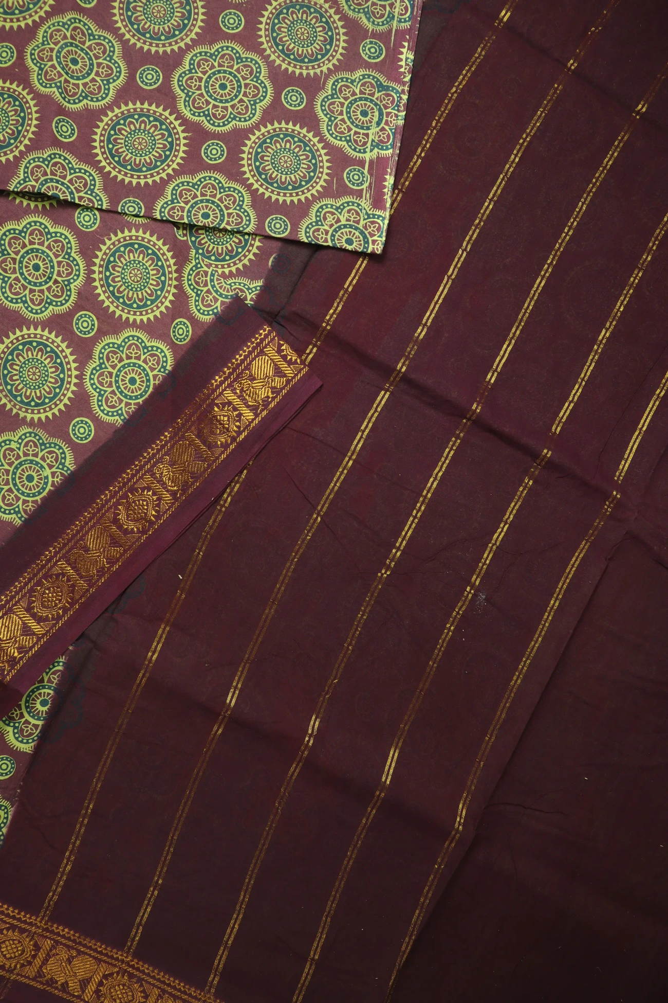 brown-flower-peacock-ruthratcham-madurai-sungudi-saree-ss006540-b