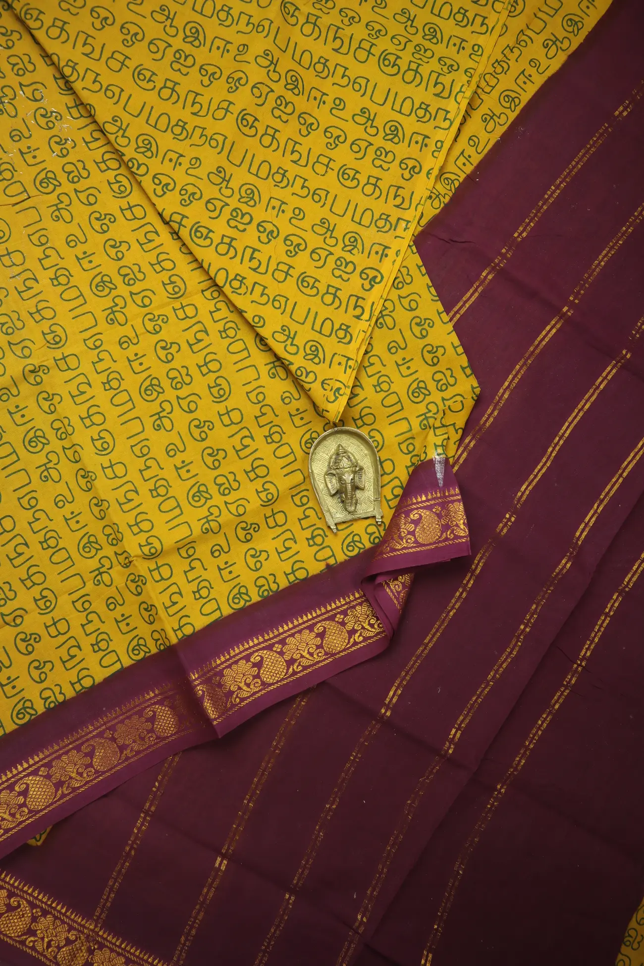 brown-tamil-alphabets-madurai-sungudi-saree-ss006454-a