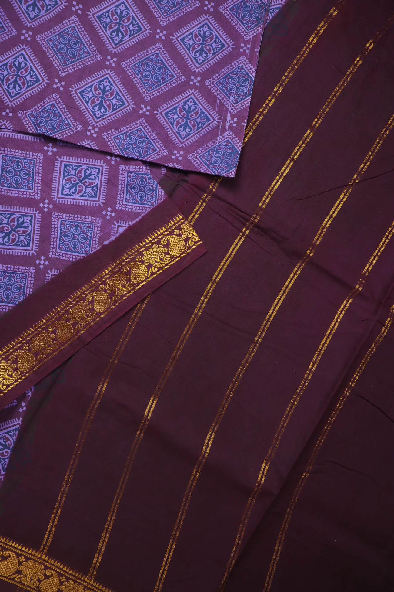 magenta-flower-madurai-sungudi-saree-ss006524-b