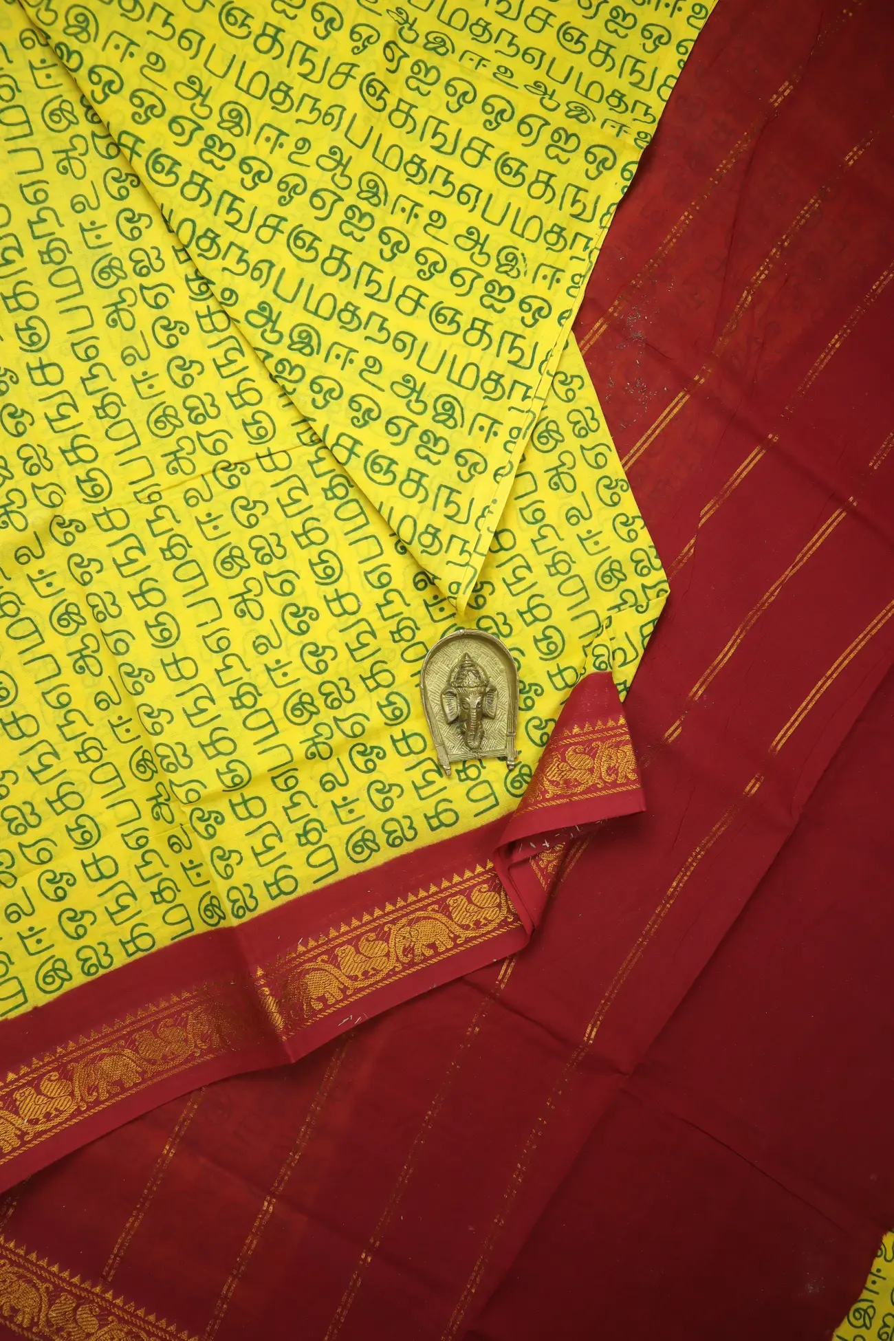 yellow-tamil-alphabets-madurai-sungudi-saree-ss006446-a