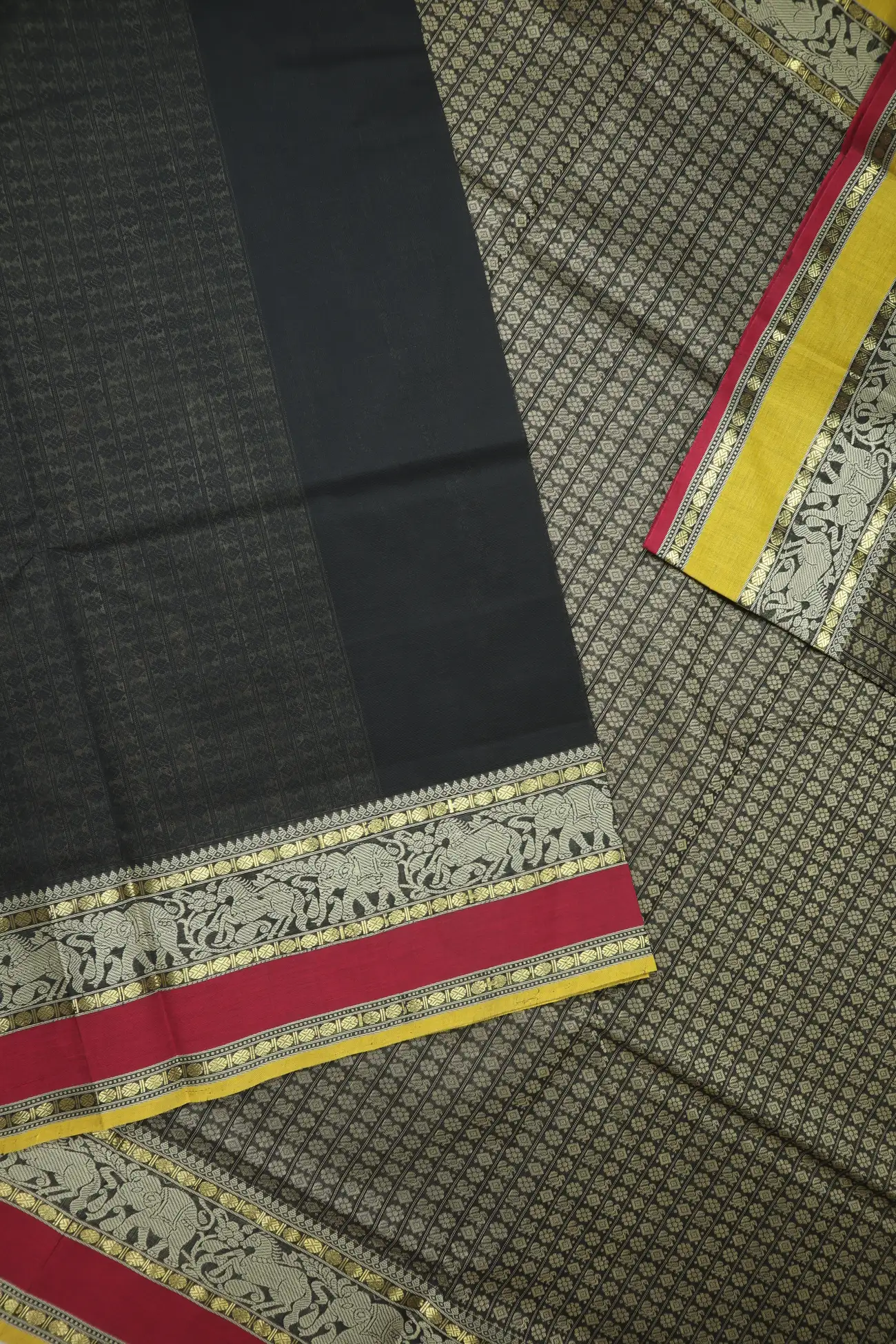 brick-twenty-thousand-butta-elephant-kanchi-cotton-saree-uu005724-f