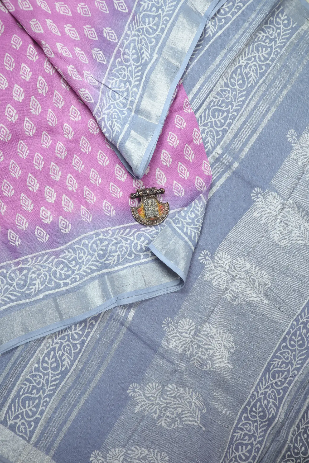 light-pink-flower-linen-block-printed-saree-lnp000187-a