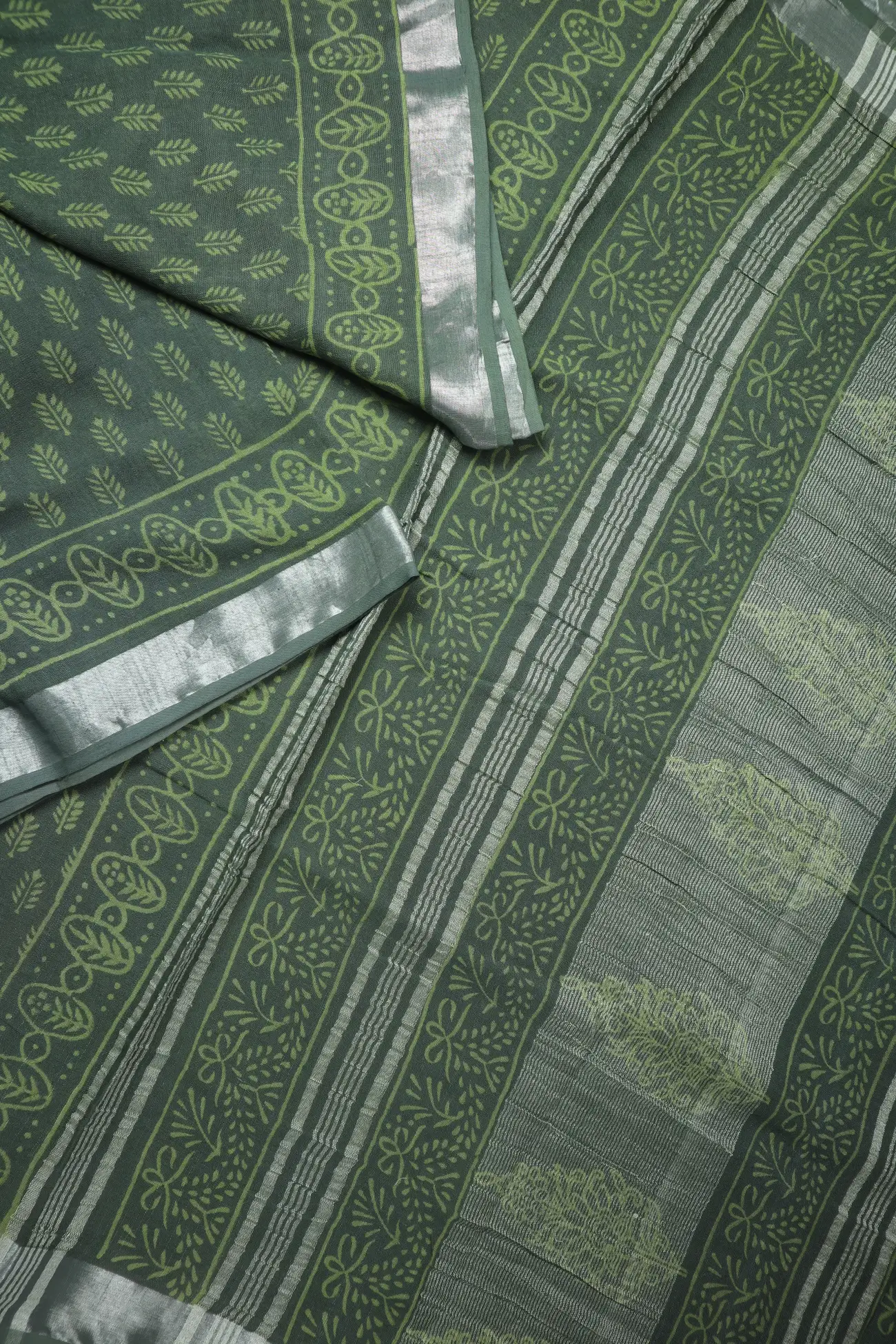 light-sea-green-flower-linen-block-printed-saree-lnp000191-b