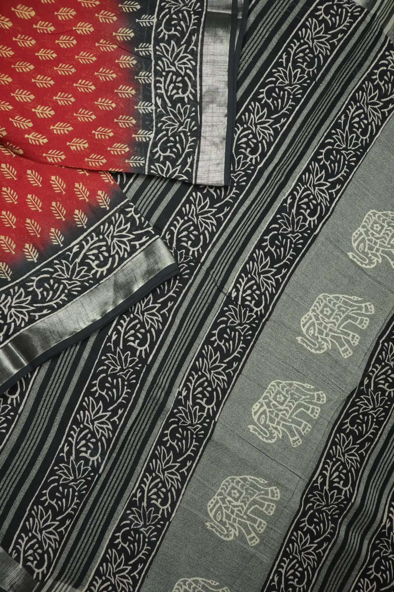 red-flower-linen-block-printed-saree-lnp000190-b