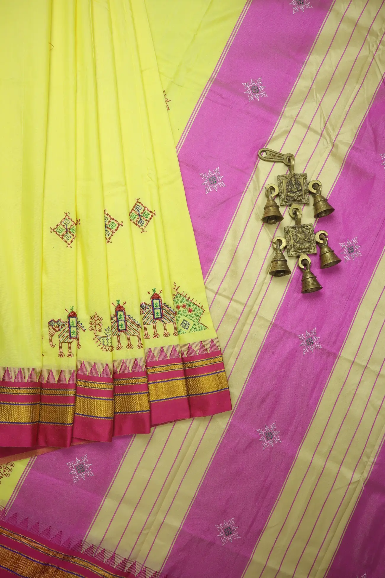 yellow-kasuti-work-seepu-reku-border-khun-sarees-llkal-sarees-sp000117-a