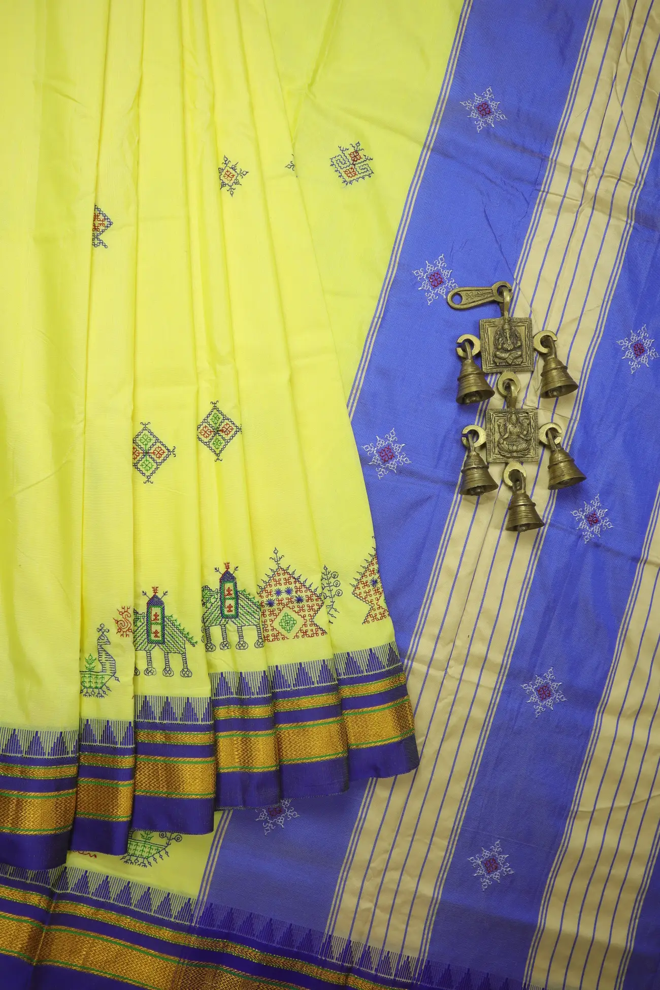 yellow-kasuti-work-seepu-reku-border-khun-sarees-llkal-sarees-sp000118-a