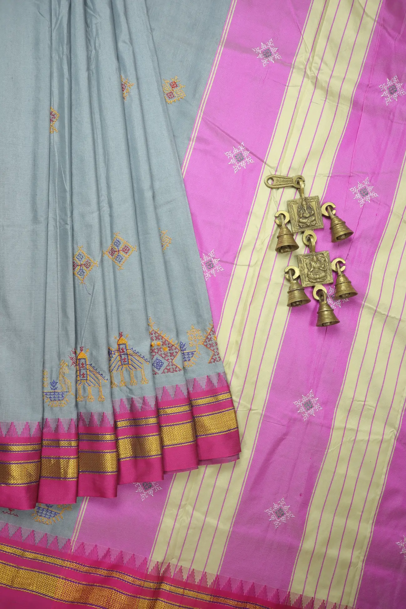 gray-kasuti-work-seepu-reku-border-khun-sarees-llkal-sarees-sp000111-a