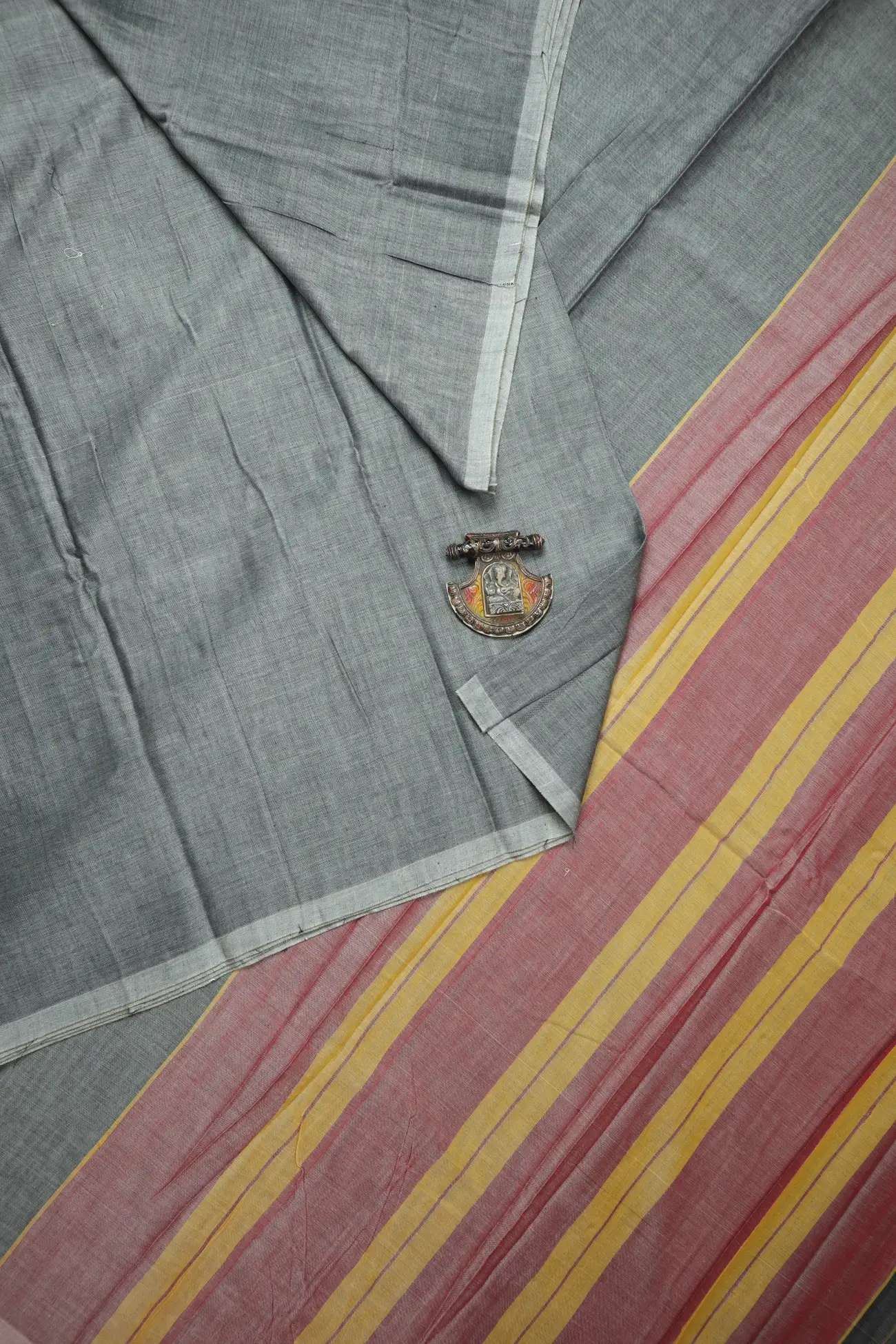 gray-plain-narayanpet-saree-pk003177-a