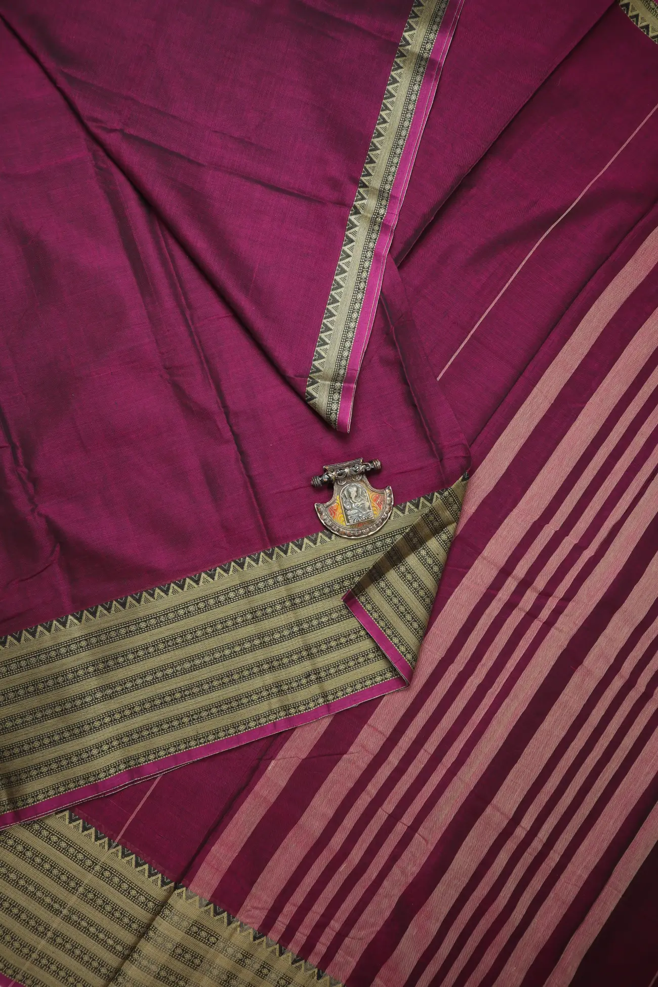 magenta-ruthratcham-narayanpet-saree-pk002941-a