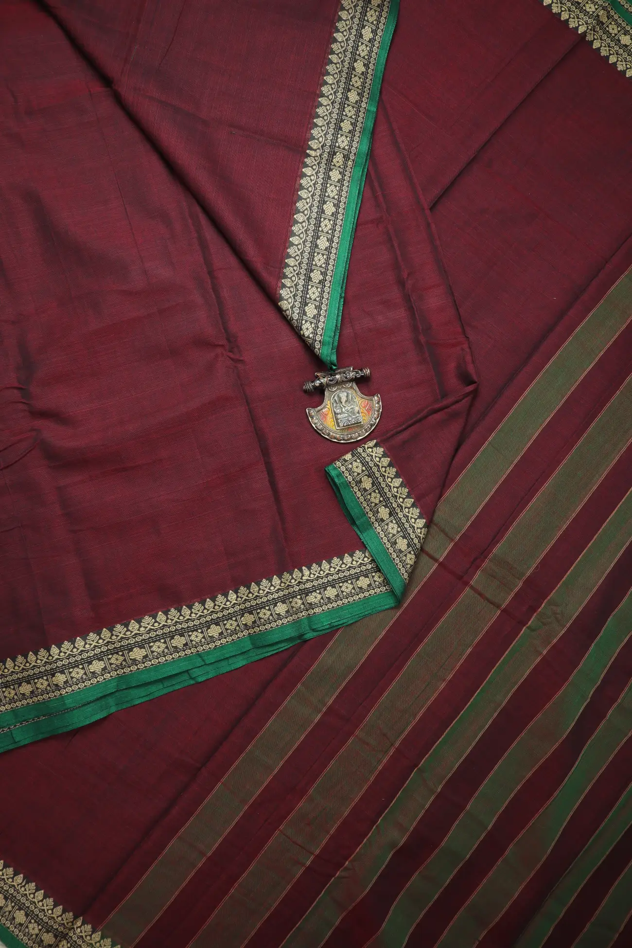 maroon-leaf-narayanpet-saree-pk002825-a