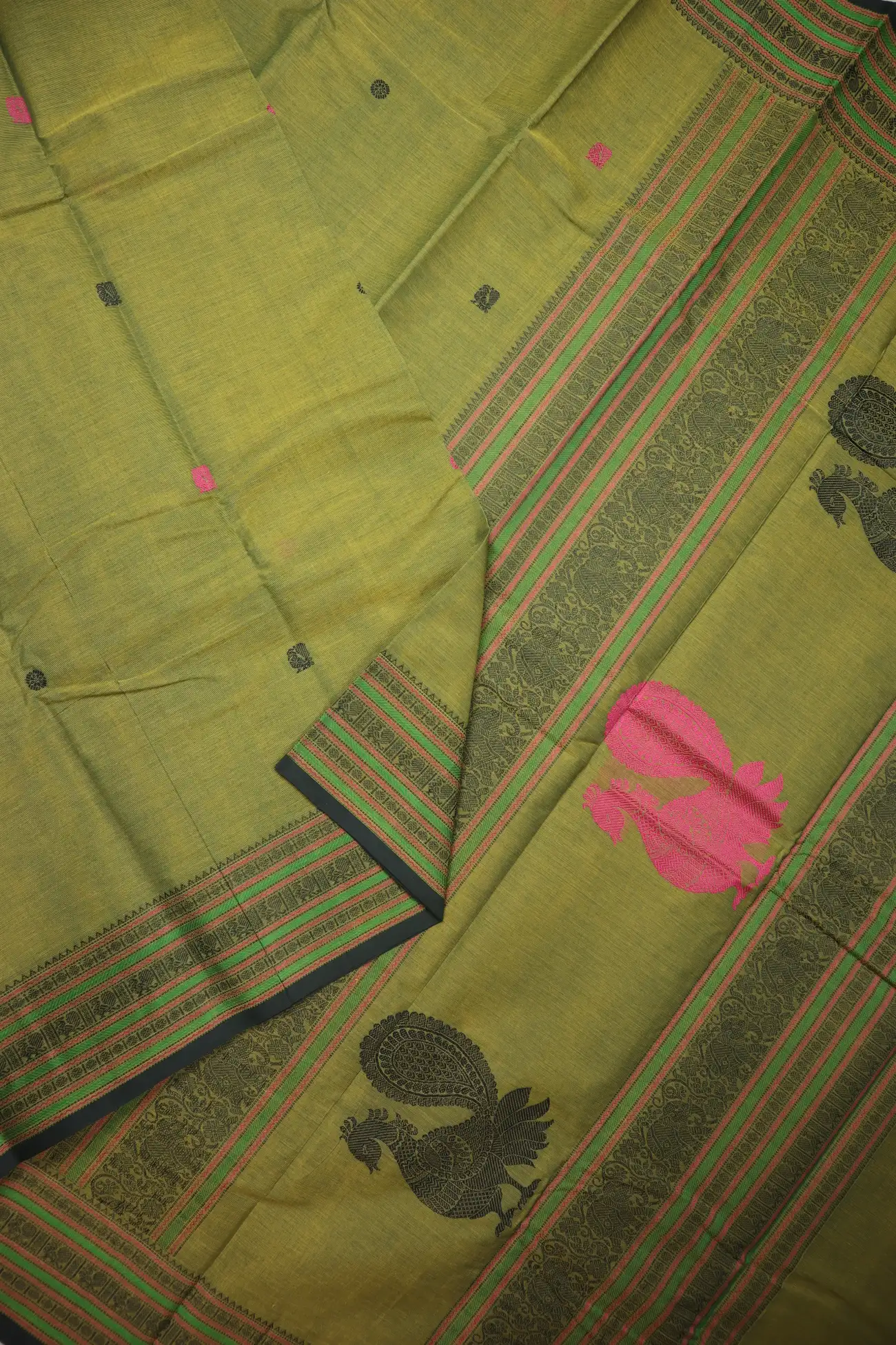 green-kamalam-butta-peacock-ruthratcham-kanchi-cotton-saree-uu005674-b