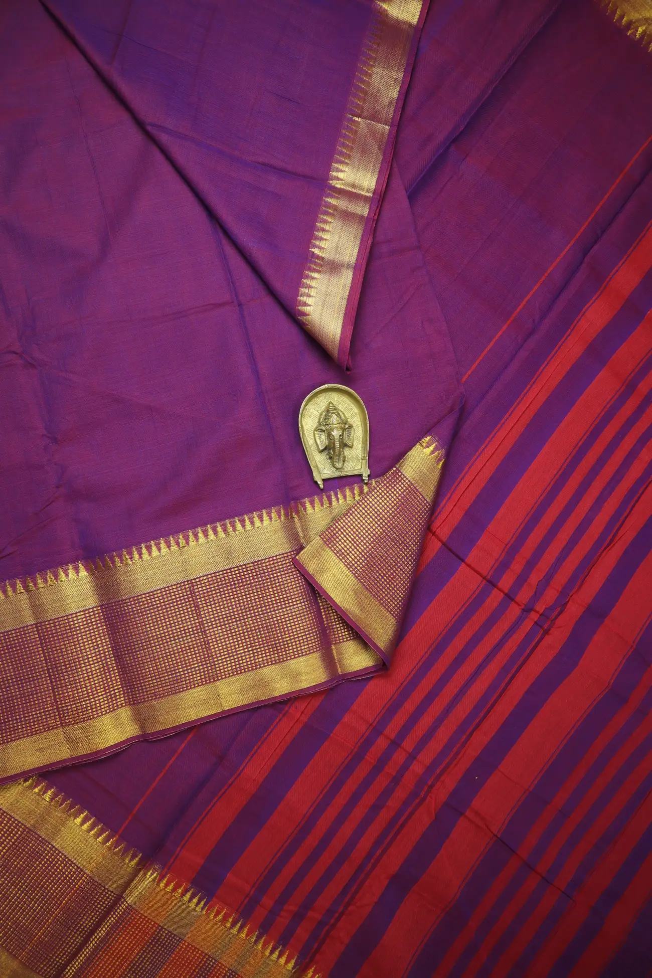 magenta-bavanji-border-temple-narayanpet-saree-pk002789-a
