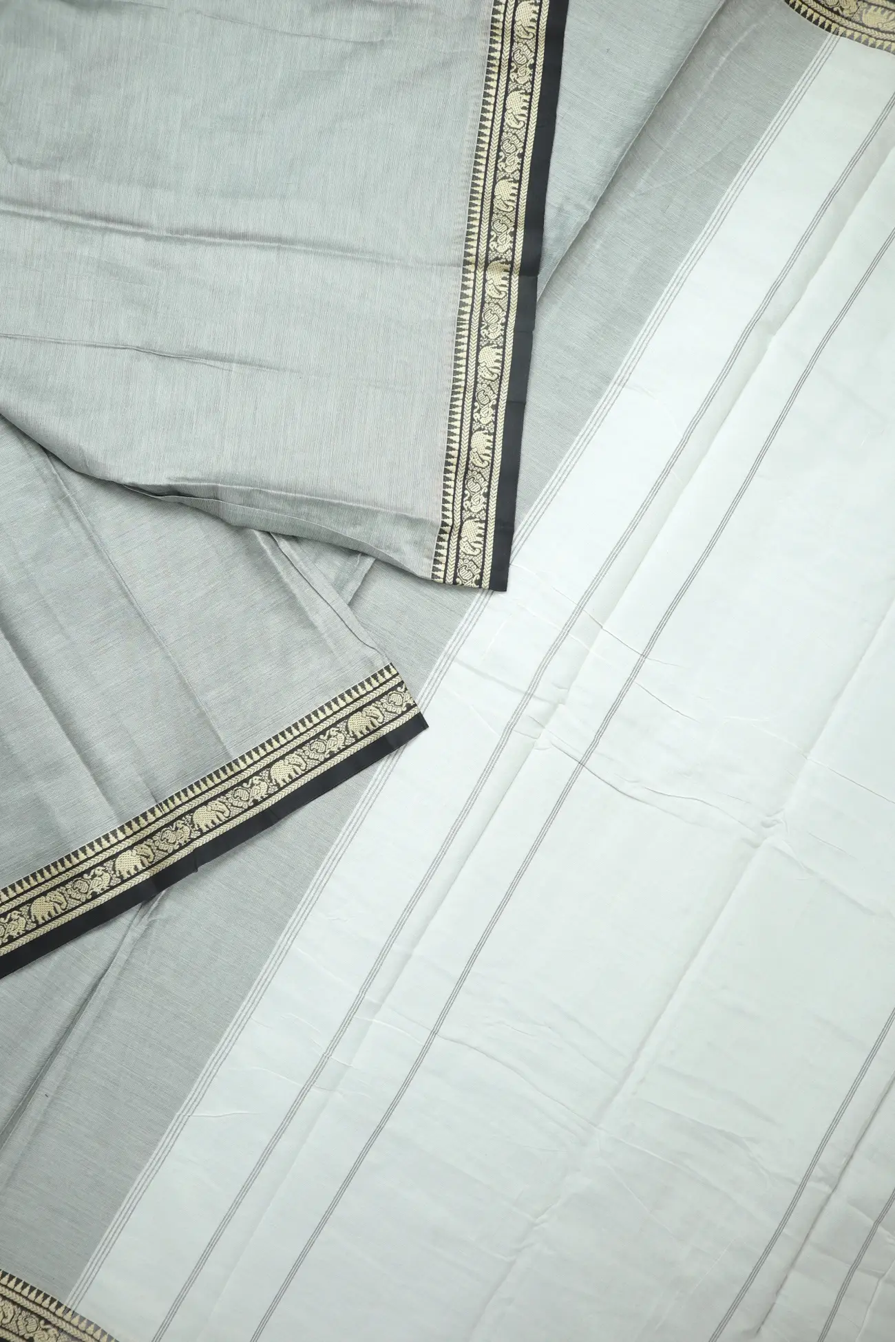 gray-temple-peacock-narayanpet-saree-pk003132-b